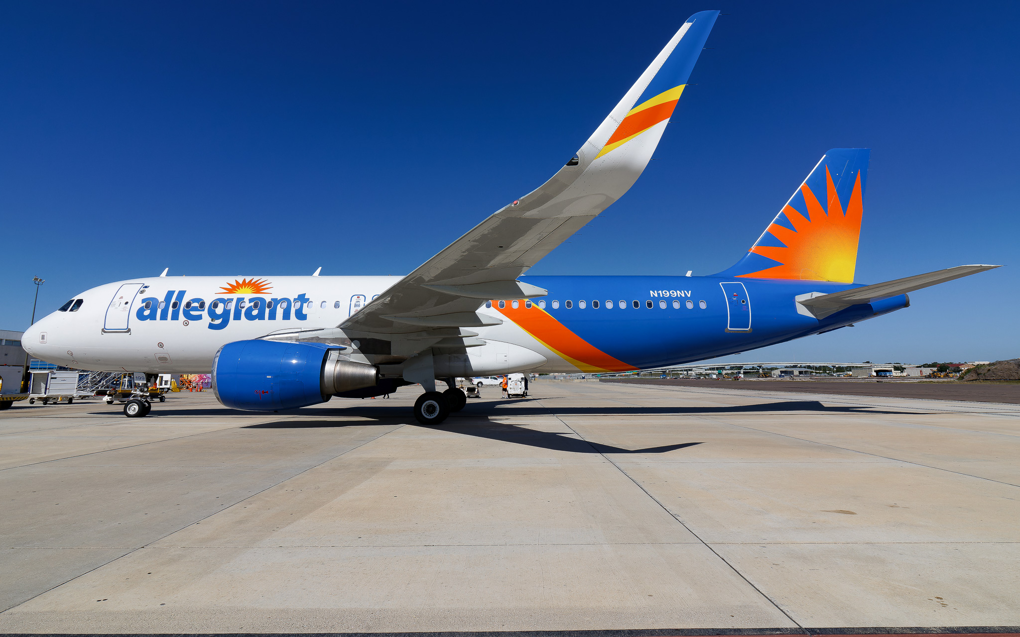 Full size: Allegiant Air Airbus A320 N199NV at St. Petersburg Clearwater International Airport