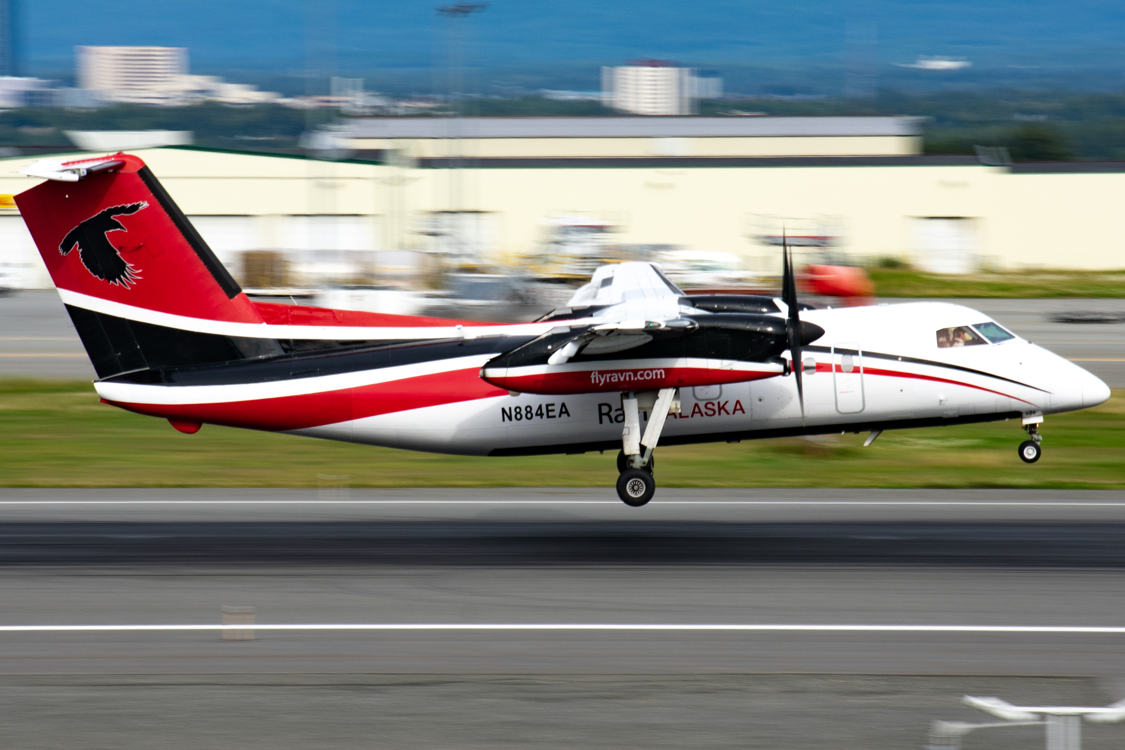 Full size: Ravn Alaska De Havilland Dash-8 Q100 N884EA at Anchorage Ted Stevens International Airport
