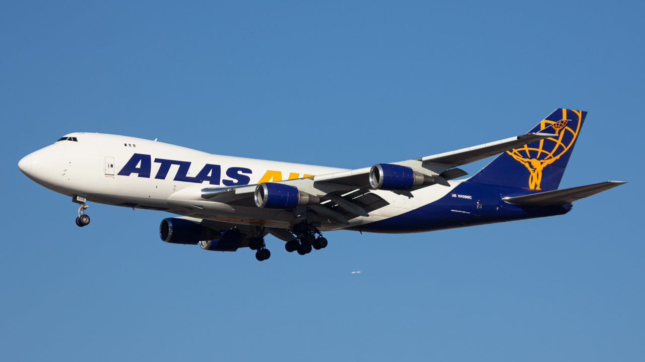 Full size: Atlas Air Boeing 747-400F N408MC at Chicago O'Hare International Airport