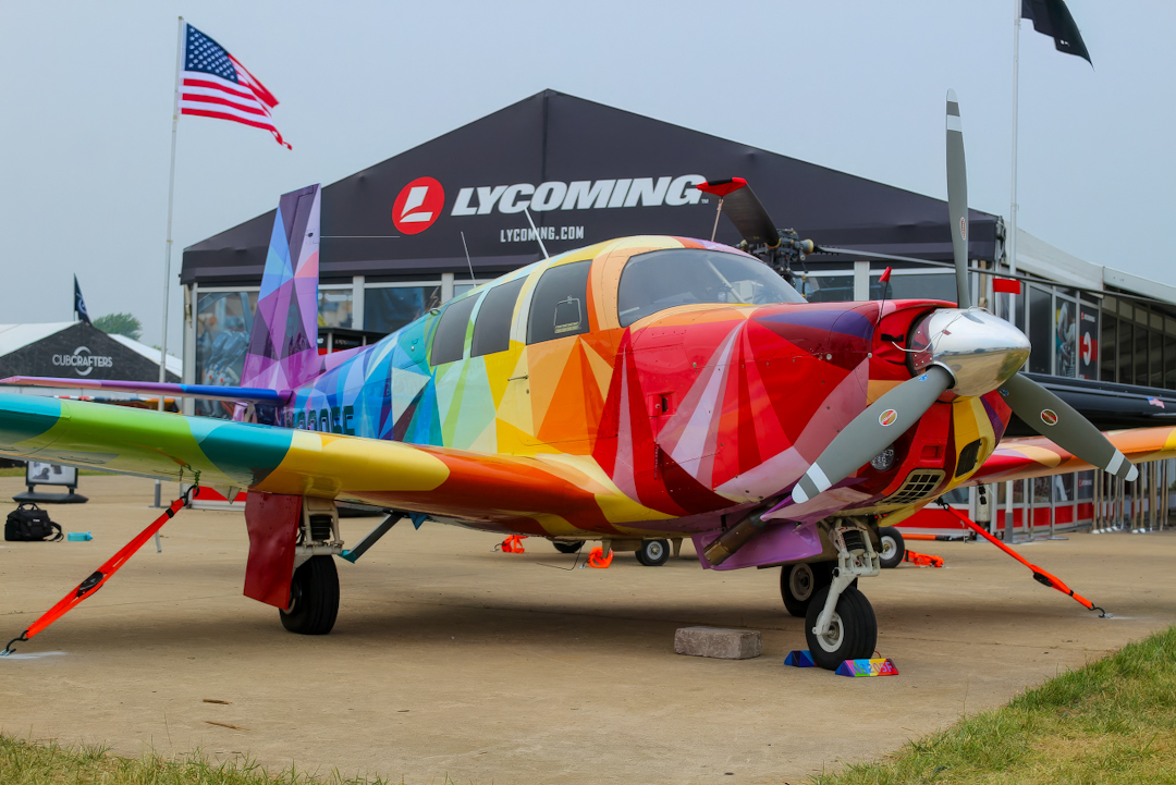 Full size: Airport Mooney M20F N3205F at Wittman Regional Airport