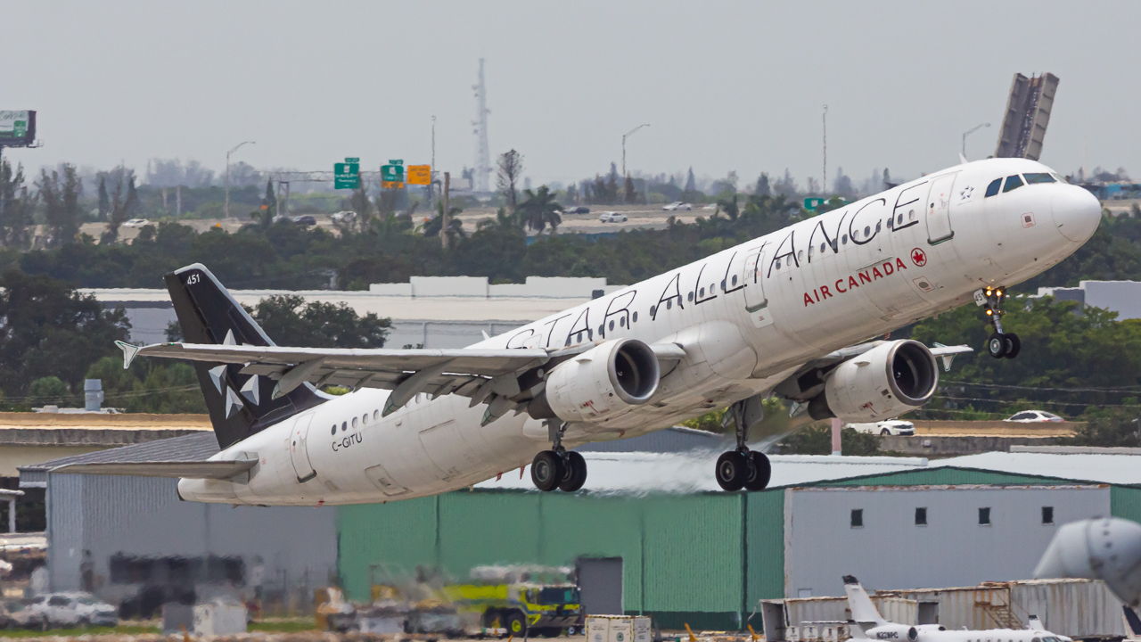 Full size: Air Canada Airbus A321-200 C-GITU at Fort Lauderdale/Hollywood International Airport