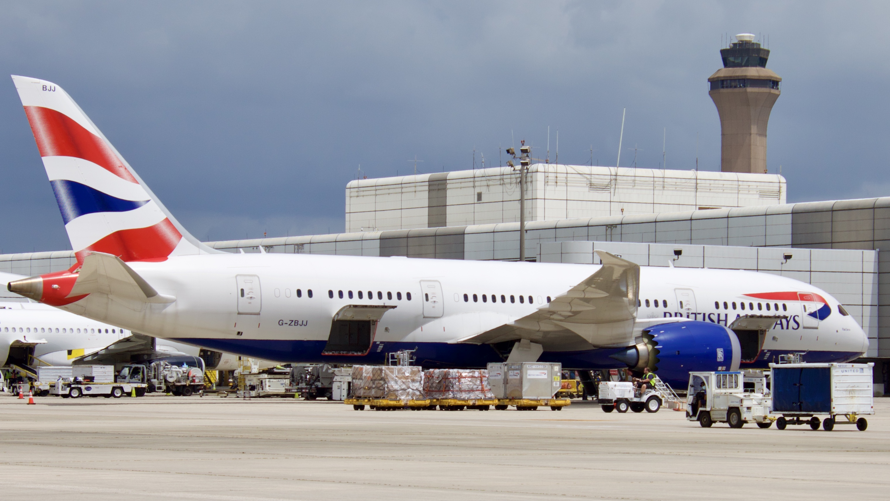 Full size: British Airways Boeing 787-8 G-ZBJJ at Houston-George Bush Intercontinental Airport