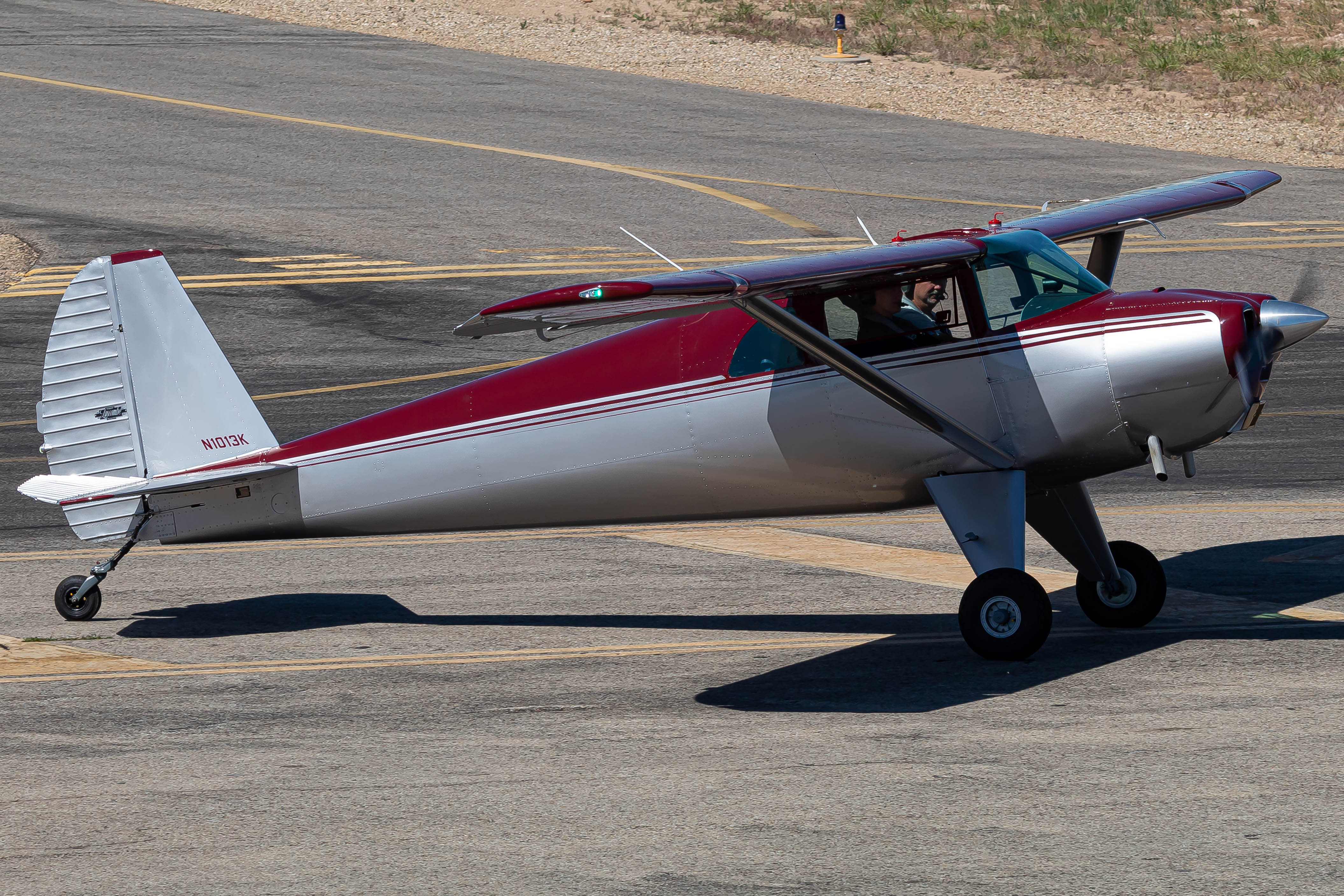 Full size: PRIVATE Luscombe 8 N1013K at Manchester Airport