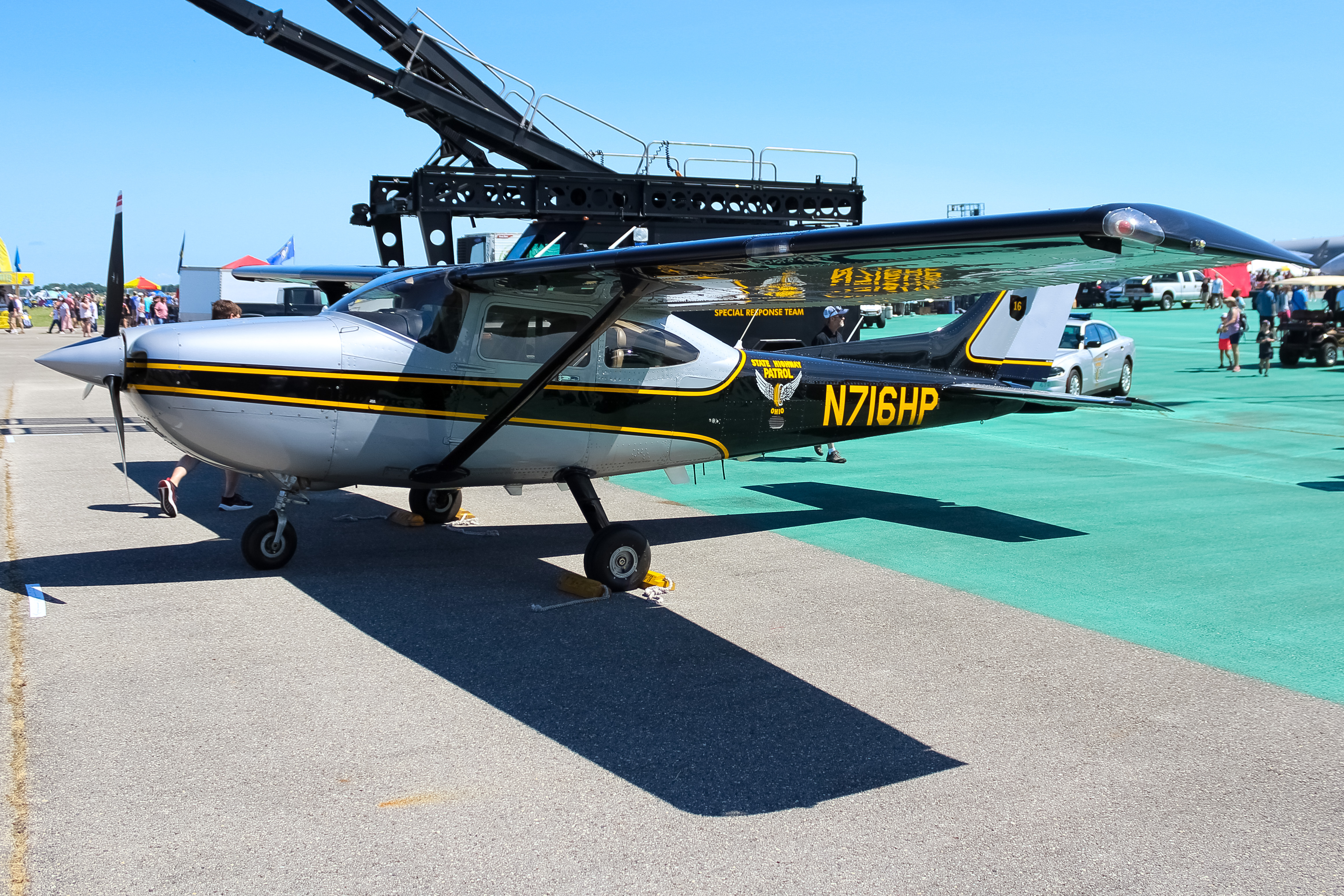 Full size: Ohio State Highway Patrol Cessna 182 Skylane N716HP at James M Cox Dayton International Airport