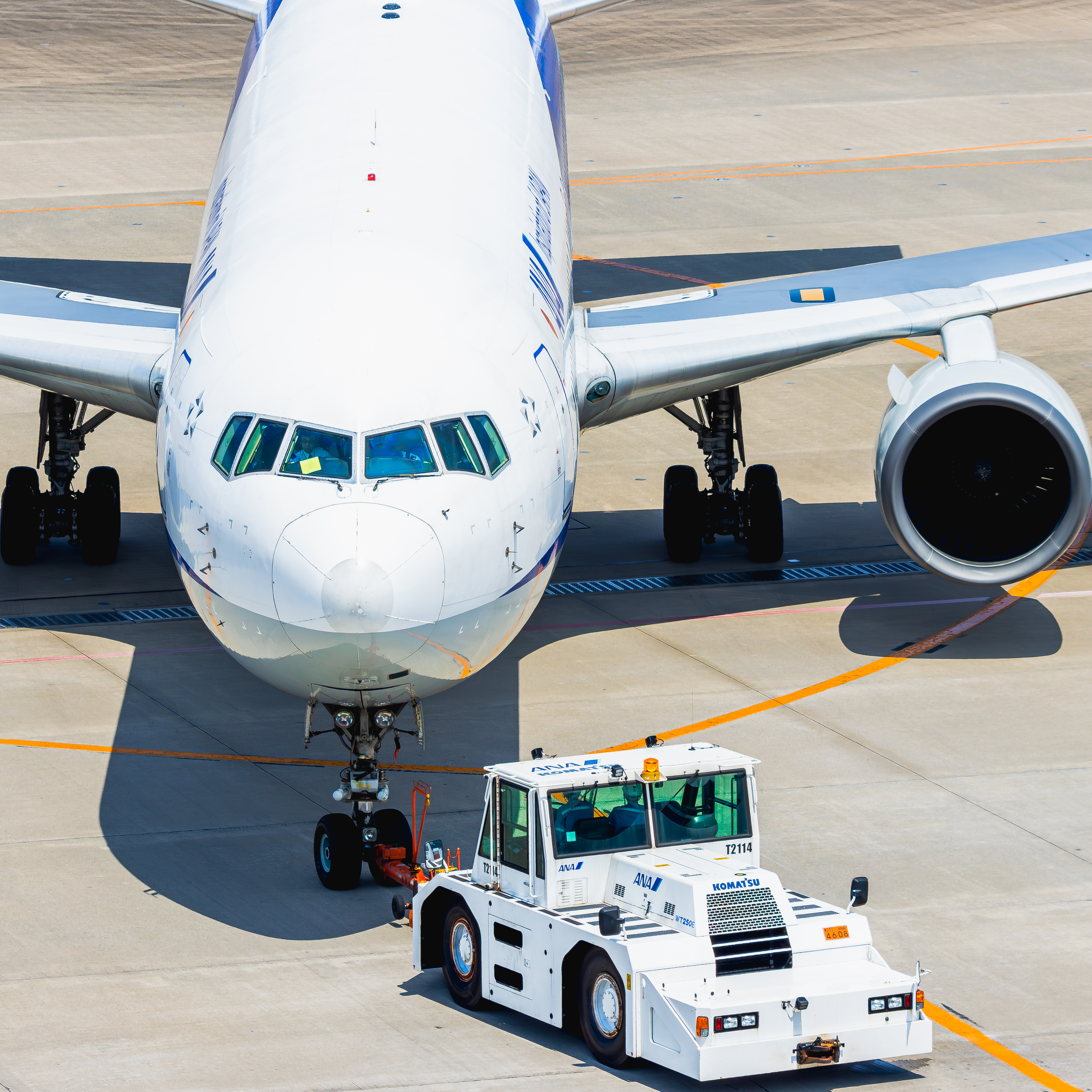 Full size: All Nippon Airways Boeing 767-300ER JA611A at Tokyo-Haneda Airport