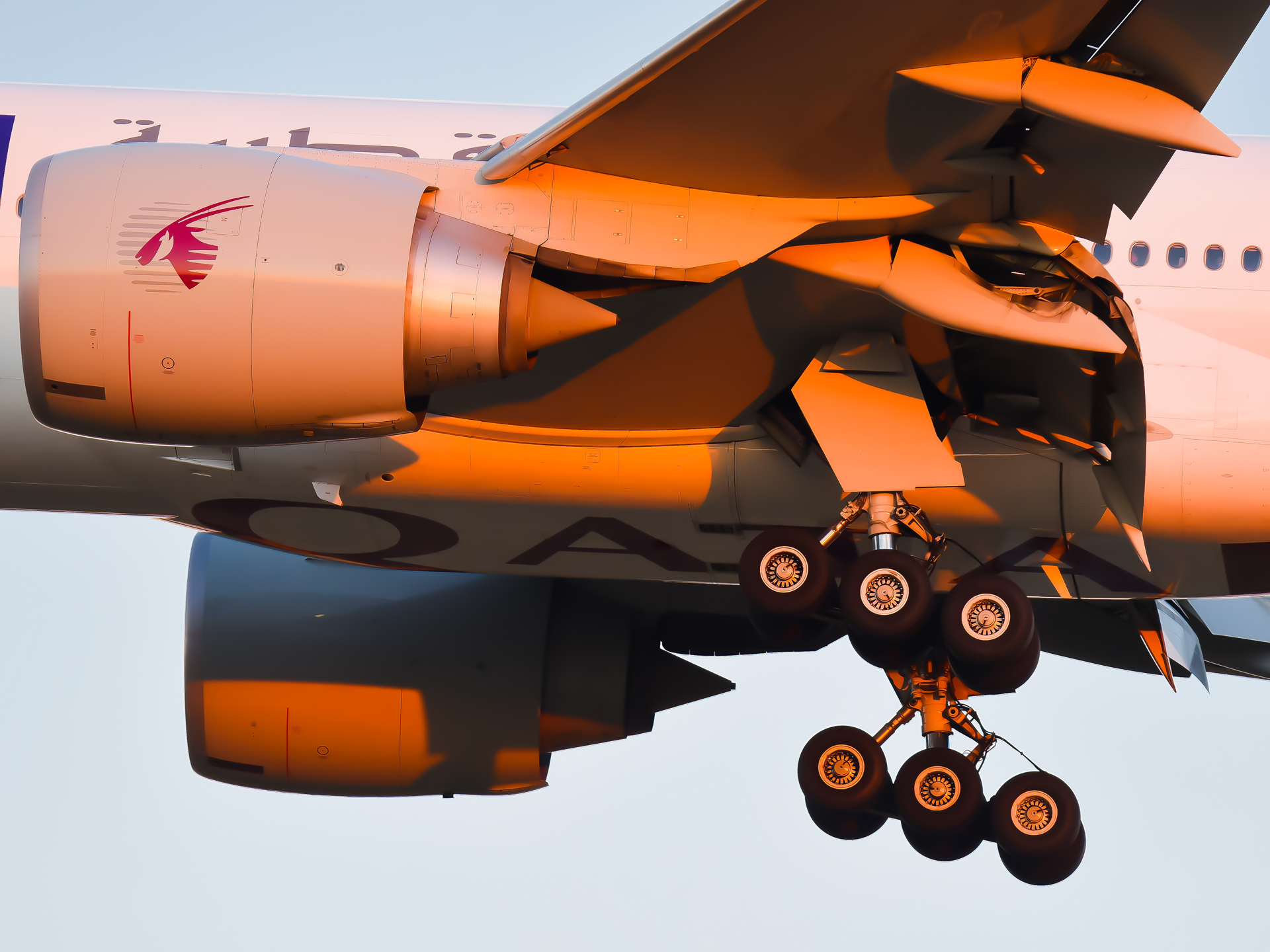 Full size: Qatar Airways Boeing 777-300ER A7-BAG at Washington Dulles International Airport