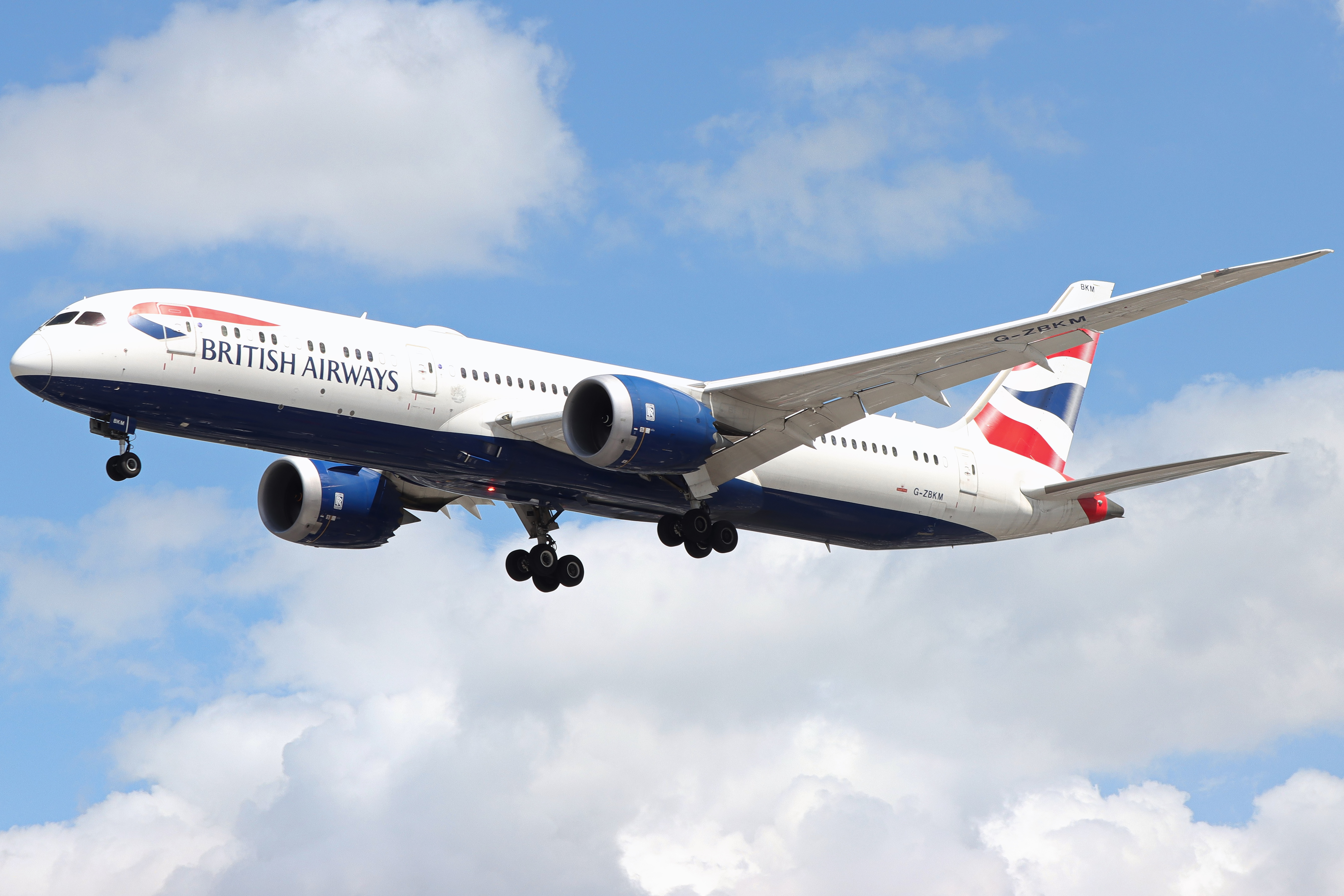 Full size: British Airways Boeing 787-9 G-ZBKM at London Heathrow International Airport