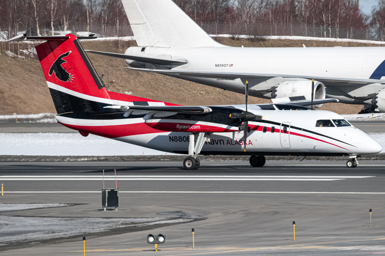 Full size: Ravn Alaska De Havilland Dash-8 Q100 N880EA at Anchorage Ted Stevens International Airport
