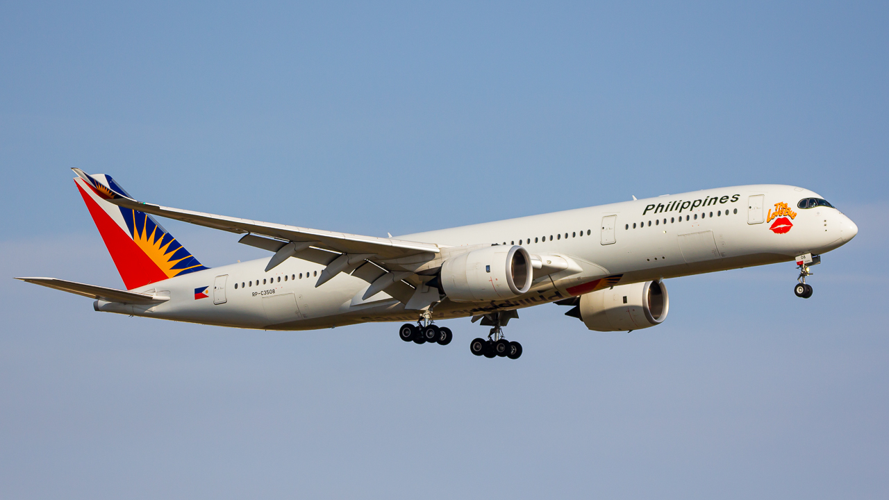 Full size: Philippine Airlines Airbus A350-900 RP-C3508 at Rickenbacker International Airport