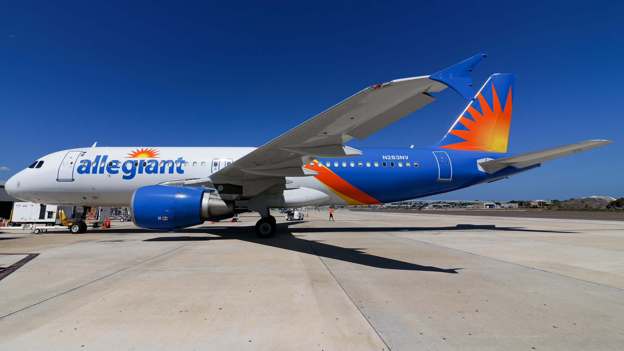 Full size: Allegiant Air Airbus A320 N283NV at St. Petersburg Clearwater International Airport