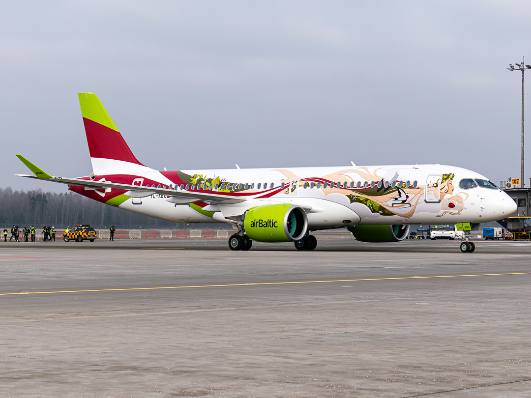 Full size: Air Baltic Airbus A220-300 YL-ABX at Riga International Airport