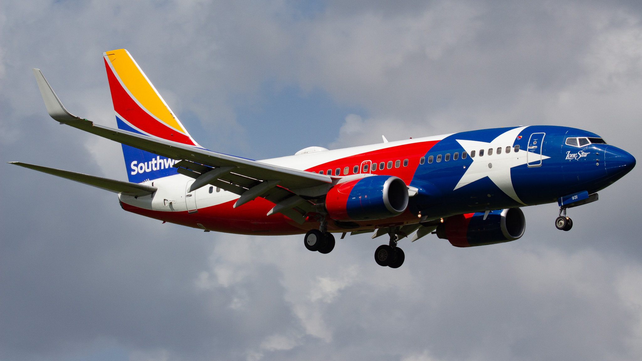 Full size: Southwest Boeing 737-700 N931WN at Tampa International Airport