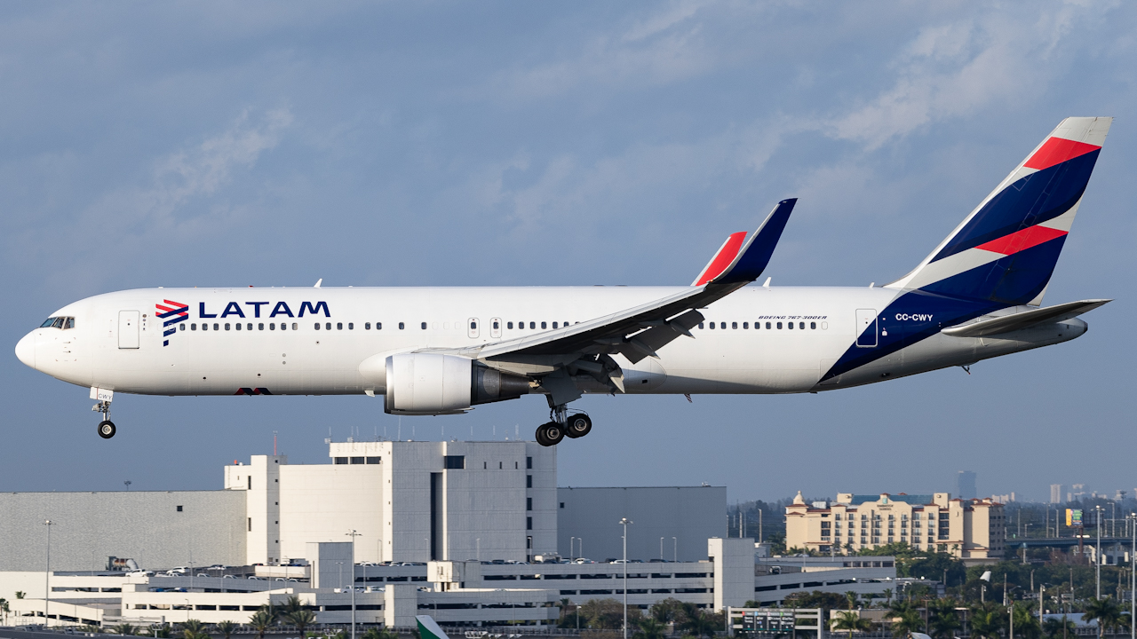 Full size: LATAM Boeing 767-300ER CC-CWY at Miami International Airport
