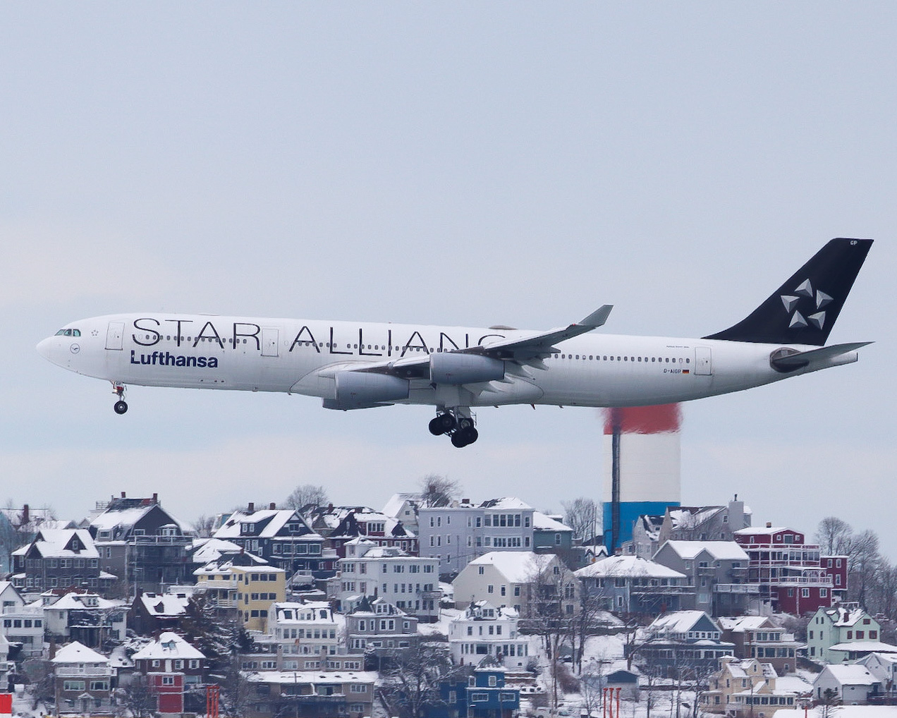 Full size: Lufthansa Airbus A340-300 D-AIGP at General Edward Lawrence Logan International Airport