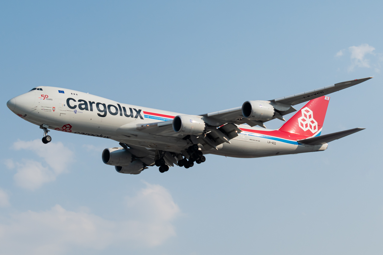 Full size: CargoLux Boeing 747-8R7F LX-VCG at Mexico City International Airport