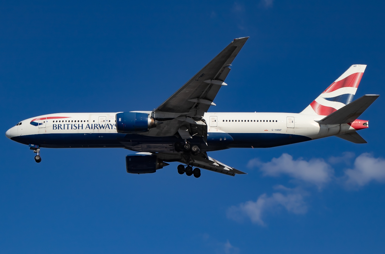 Full size: British Airways Boeing 777-200 G-YMMF at Tampa International Airport