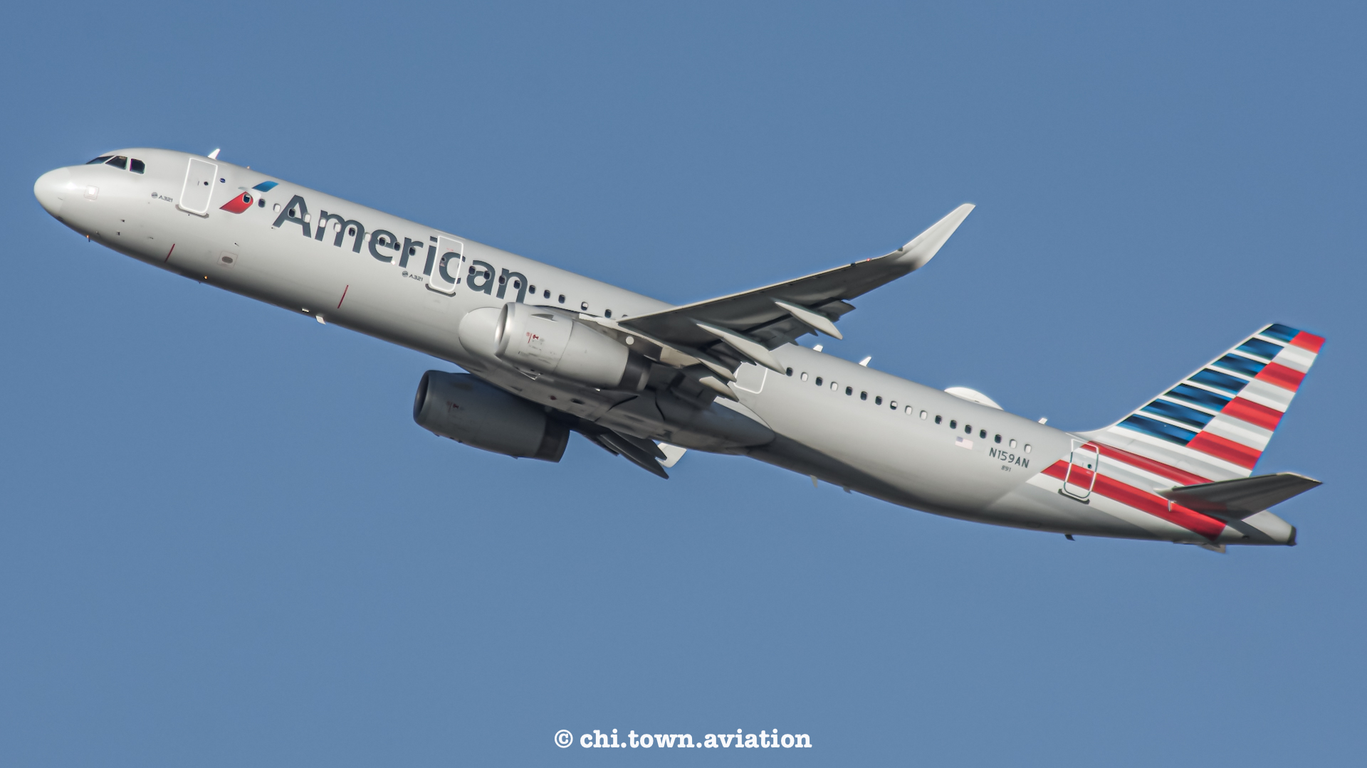 Full size: American Airlines Airbus A321-200 N159AN at Chicago O'Hare International Airport