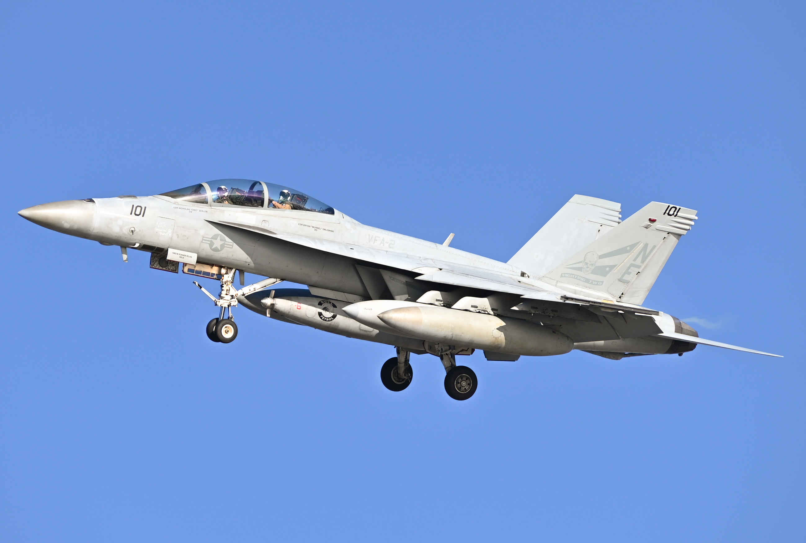 Full size: USN - United States Navy Boeing F/A-18E/F Super Hornet 166979 at North Island NAS