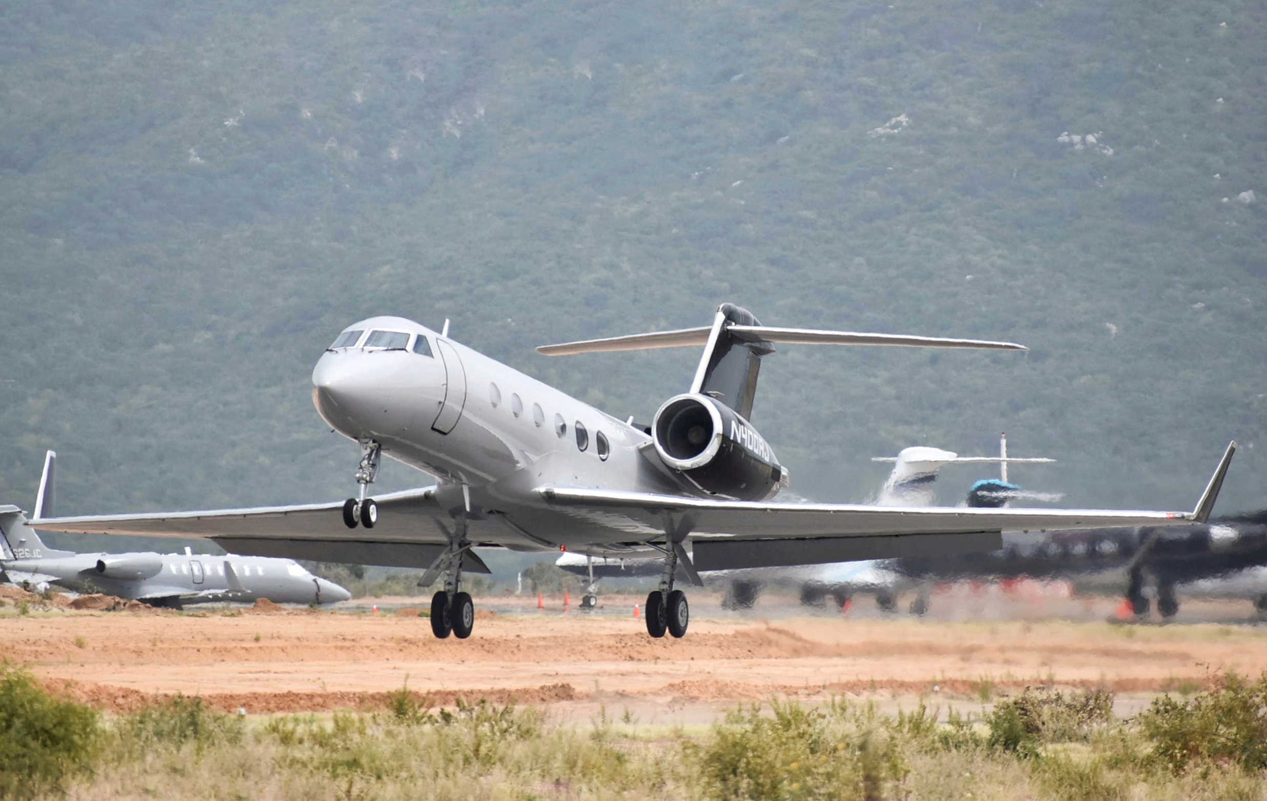 Full size: Bigboy Investment Partnership LLC Gulfstream IV N400AJ at Aeropuerto de Cabo San Lucas Internacional