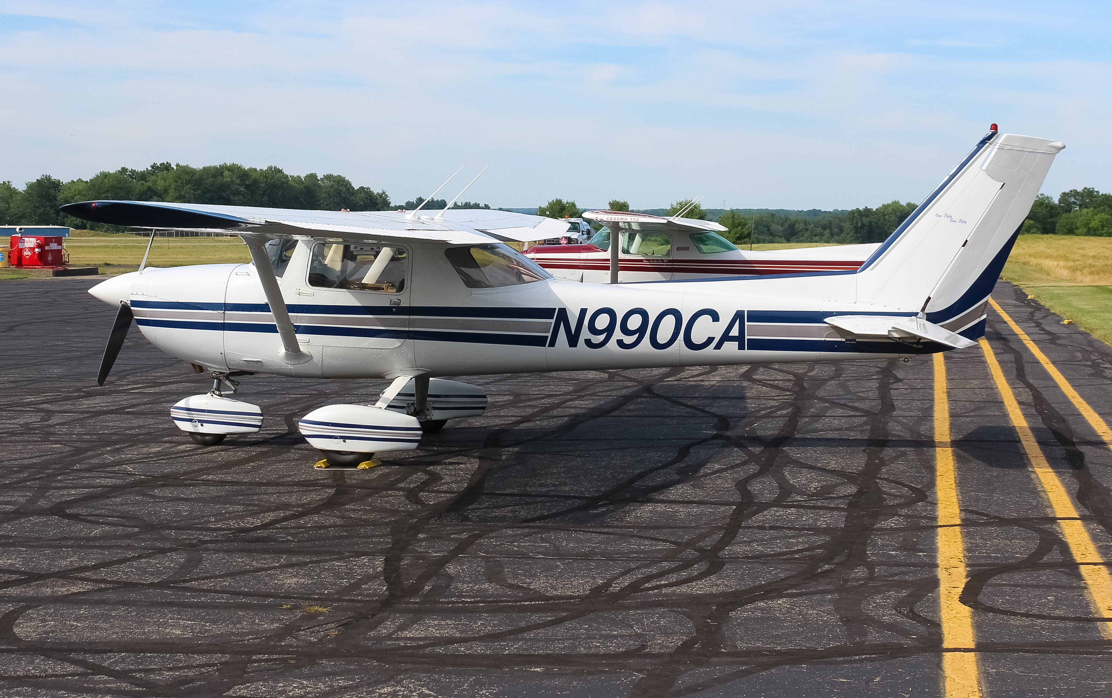 Full size: PRIVATE  Cessna 150 N990CA at Clermont County Airport