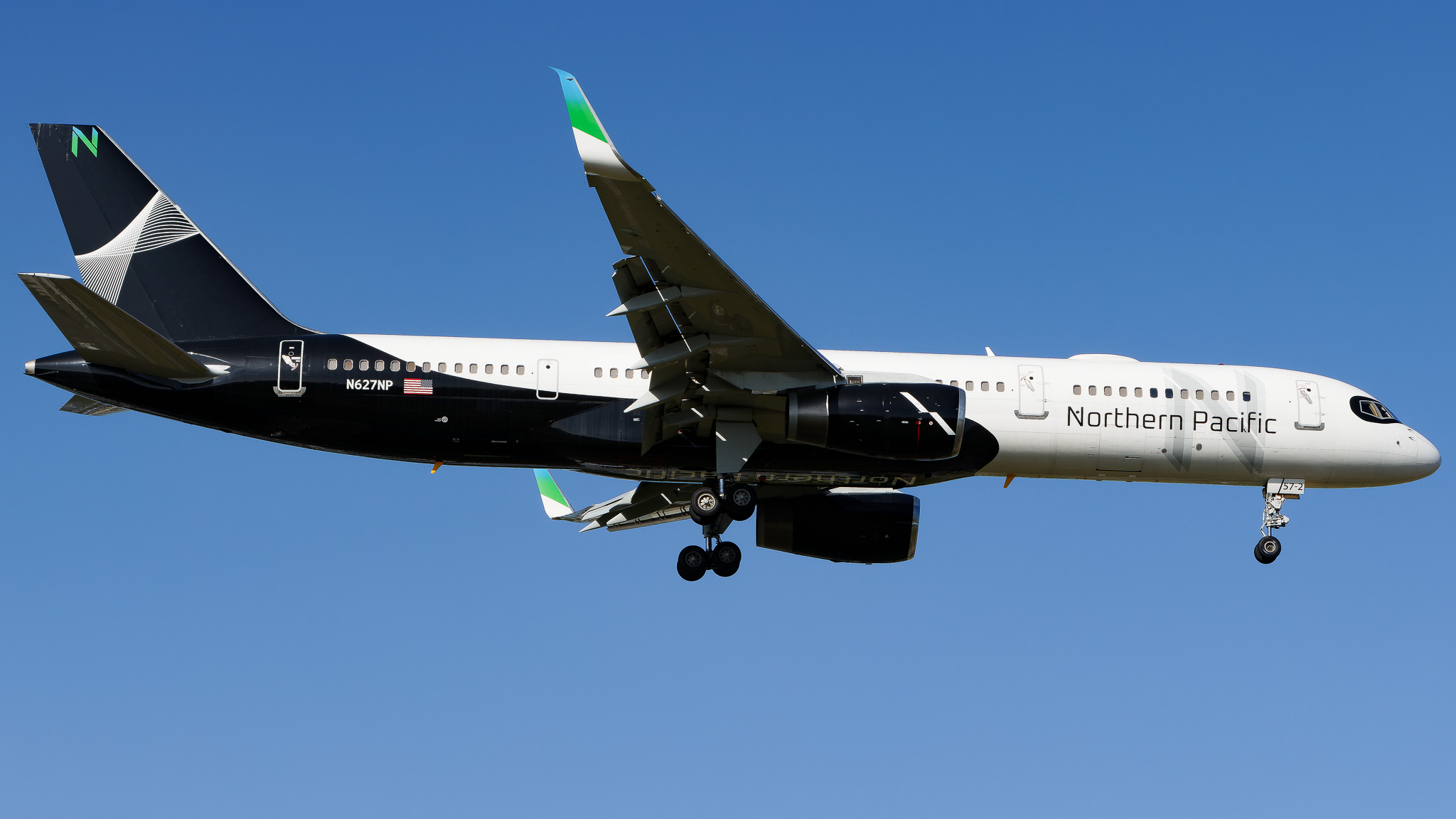 Full size: Northern Pacific Boeing 757-200 N627NP at St. Petersburg Clearwater International Airport