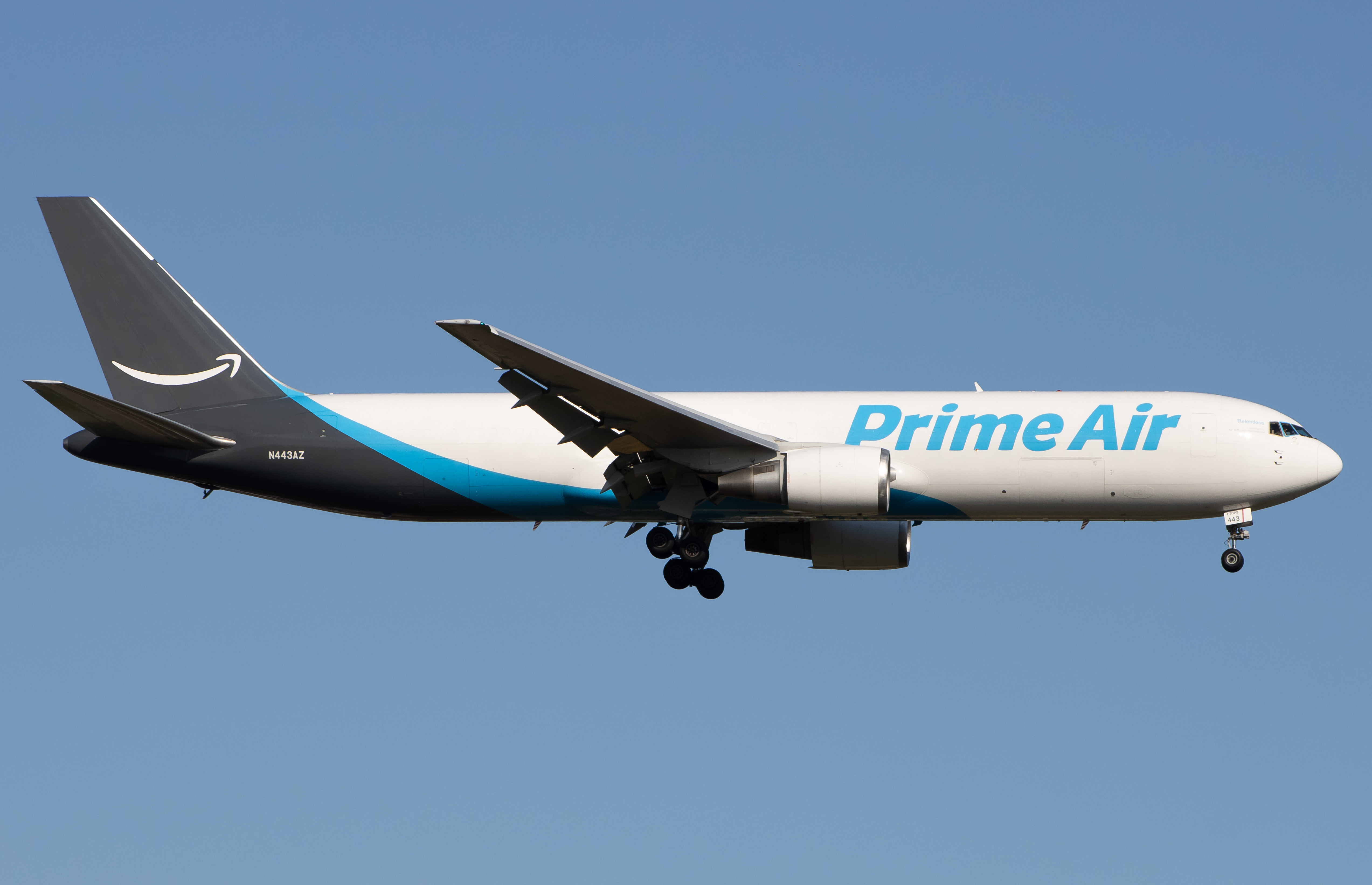 Full size: Prime Air Boeing 767-300ER N443AZ at John F. Kennedy International Airport