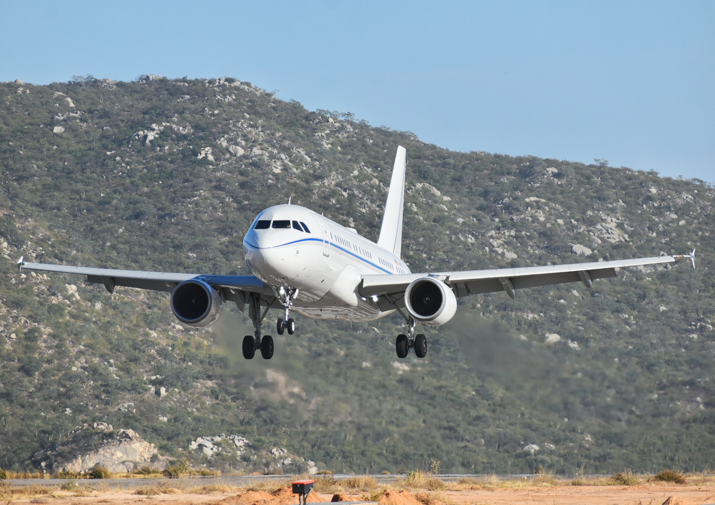 Full size: PRIVATE Airbus A319 D-APGS at Aeropuerto de Cabo San Lucas Internacional