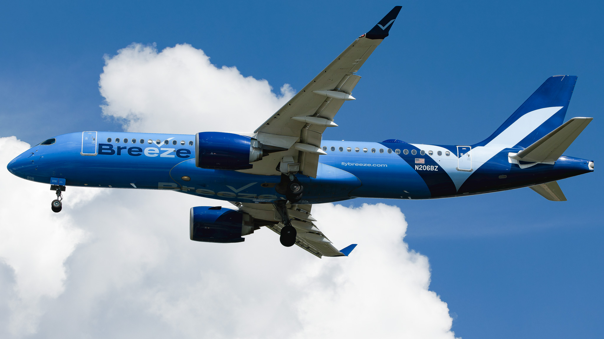 Full size: Breeze Airways A220-300 N206BZ at Tampa International Airport
