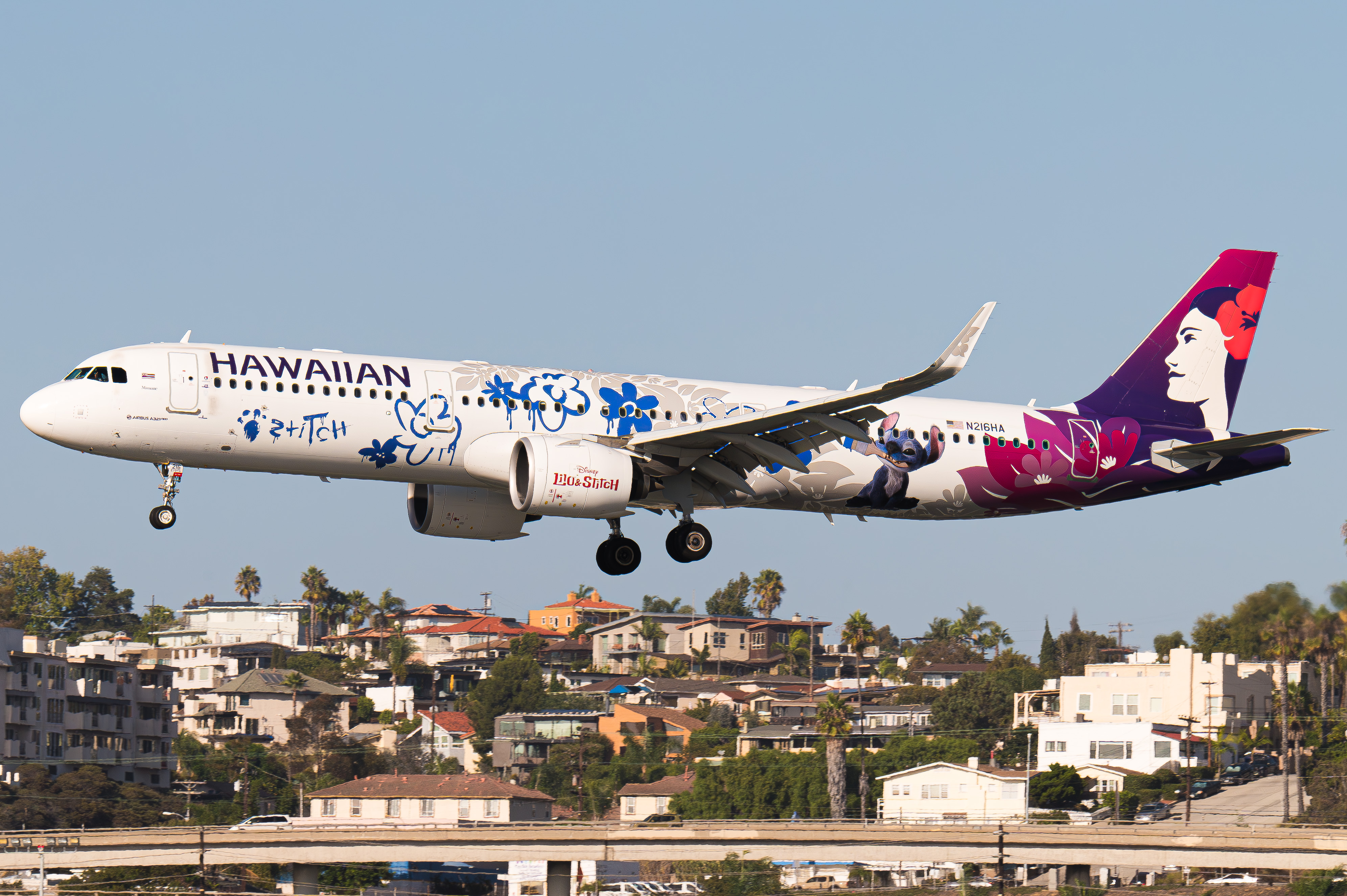 Full size: Hawaiian Airlines Airbus A321NEO N216HA at San Diego International Airport