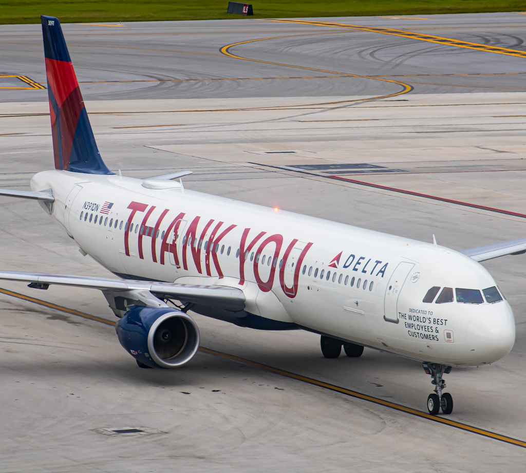 Full size: Delta Airlines Airbus A321-200 N6391DN at Fort Lauderdale/Hollywood International Airport