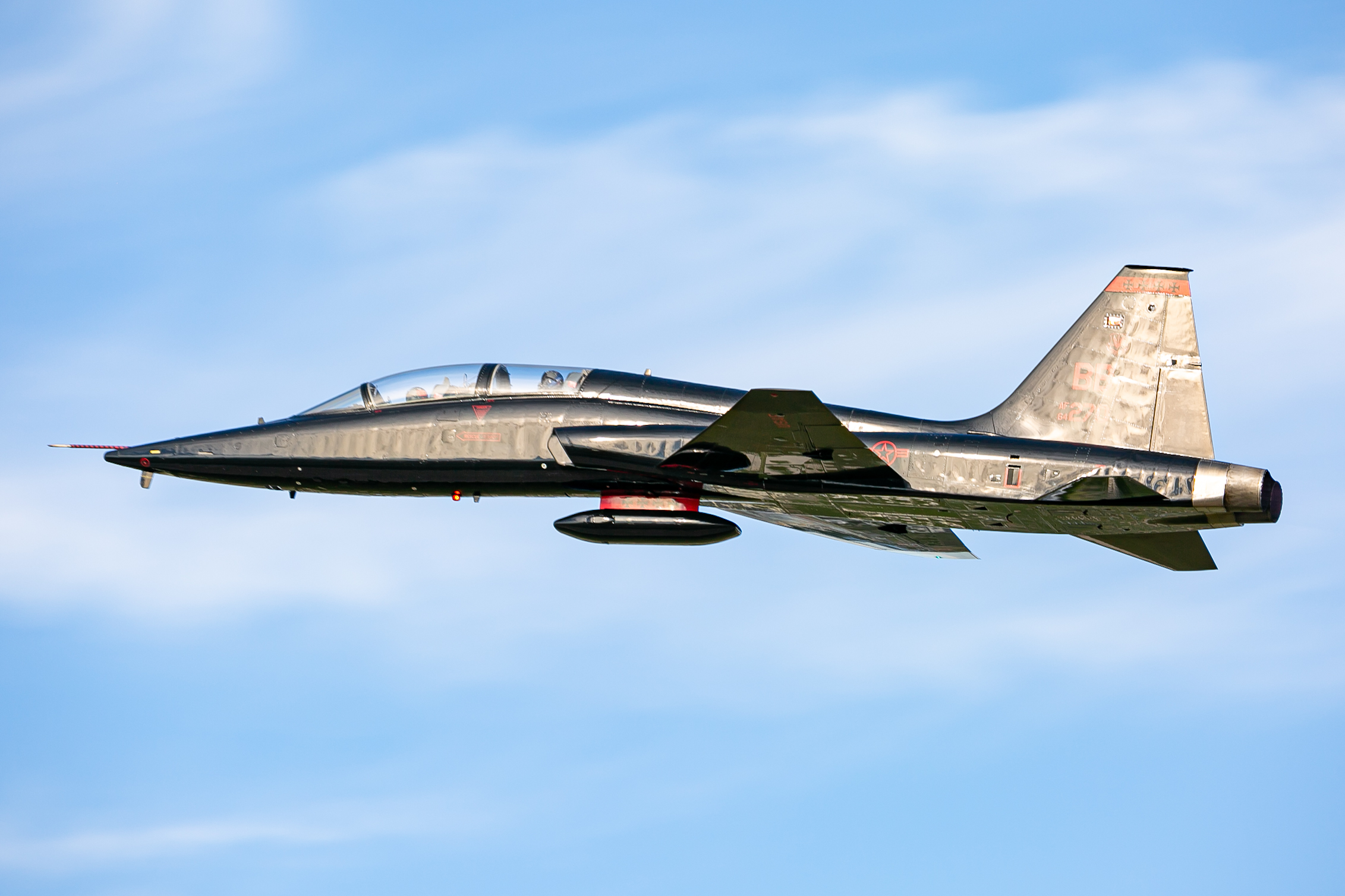 Full size: USAF - United States Air Force Northrop T-38A Talon  6413270 at Wittman Regional Airport