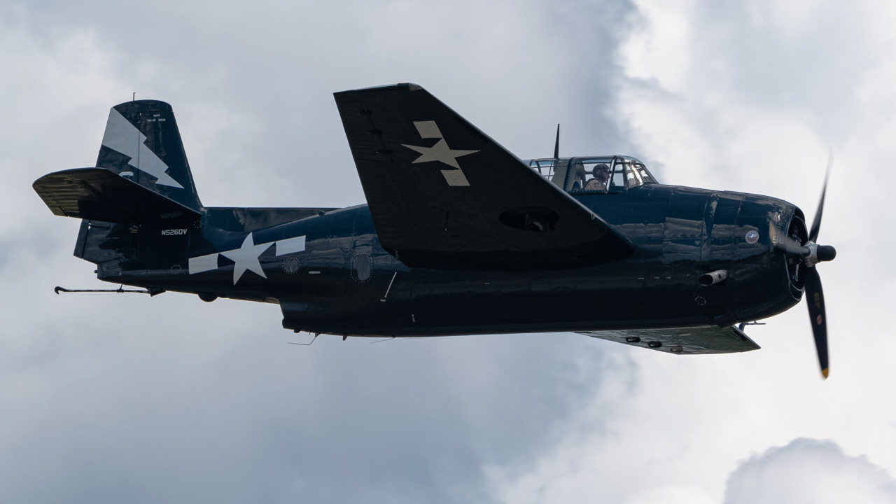 Full size: PRIVATE Grumman TBM-3E Avenger N5260V at Atlanta DeKalb Peachtree Airport