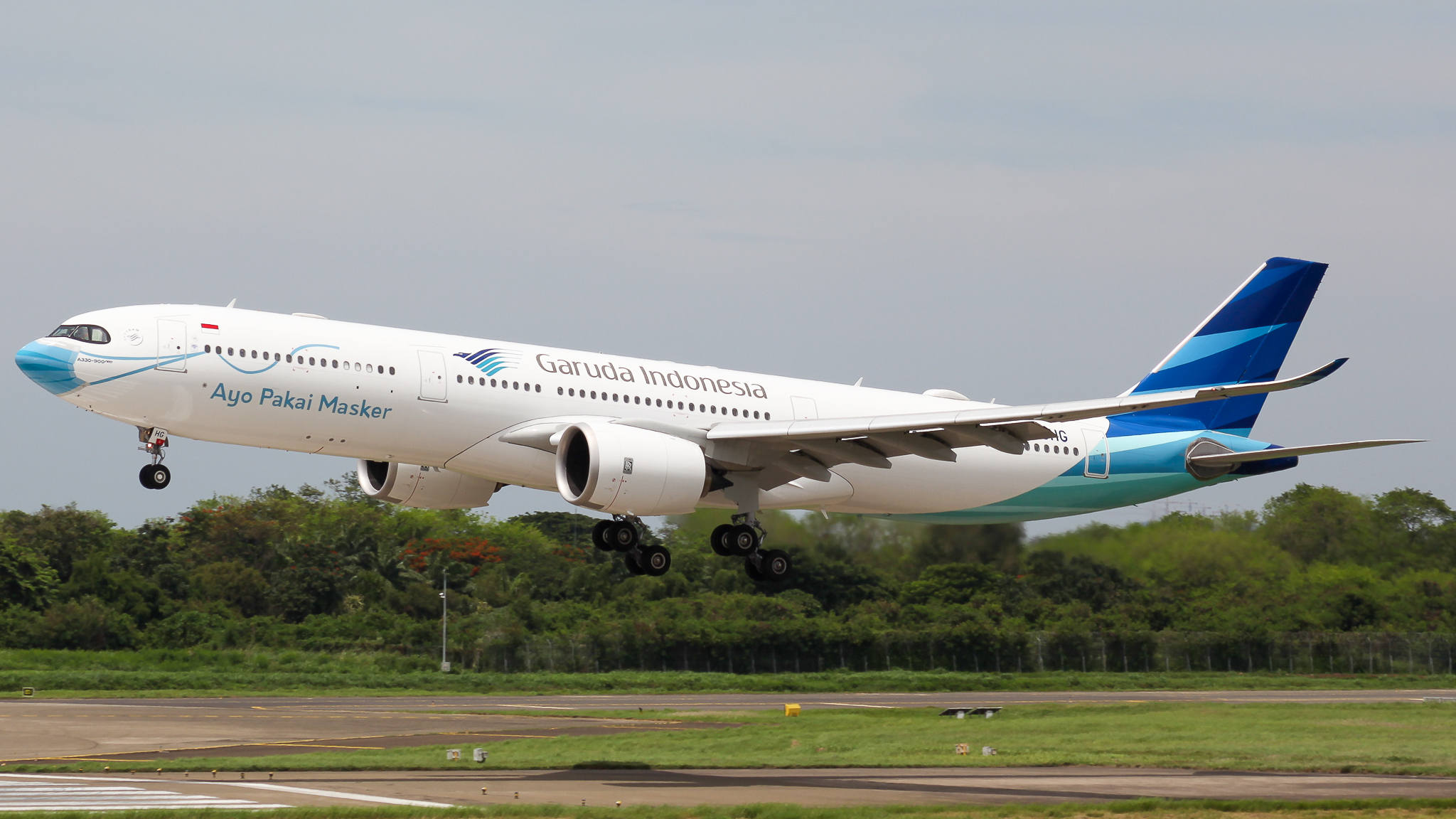 Full size: Garuda Indonesia Airbus A330-900 PK-GHG at Jakarta Soekarno Hatta International Airport