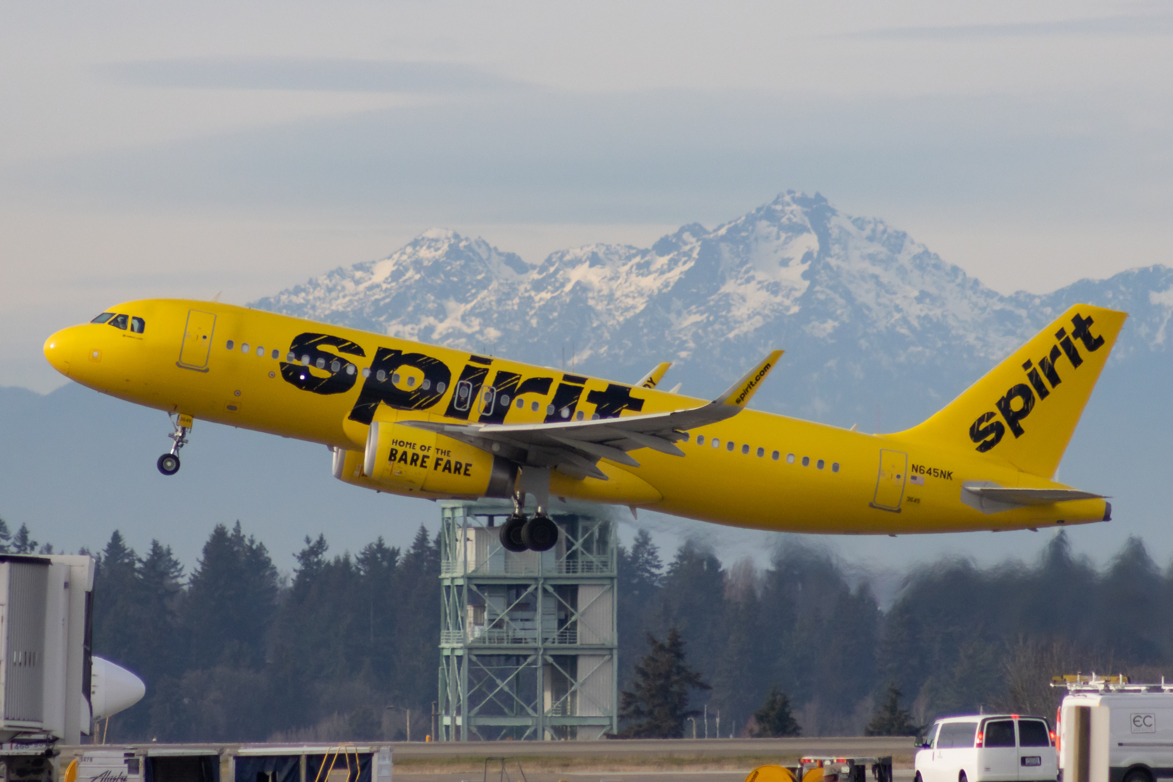 Full size: Spirit Airlines Airbus A320 N645NK at Seattle-Tacoma International Airport