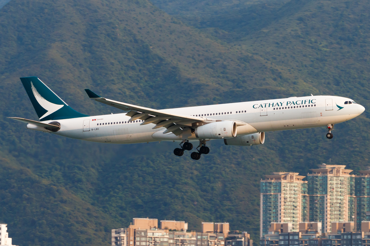 Full size: Cathay Pacific Airbus A330-300 B-LBC at Hong Kong International Airport