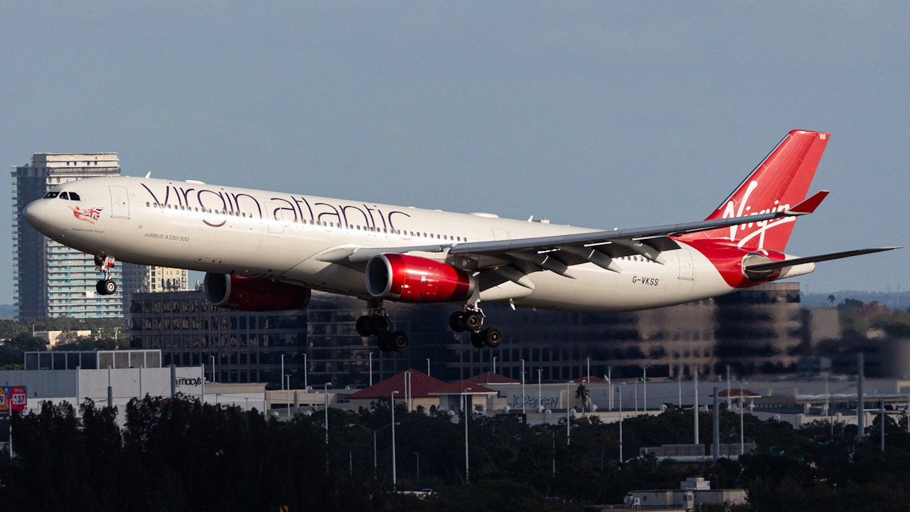 Full size: Virgin Atlantic Airbus A330-300 G-VKSS at Tampa International Airport