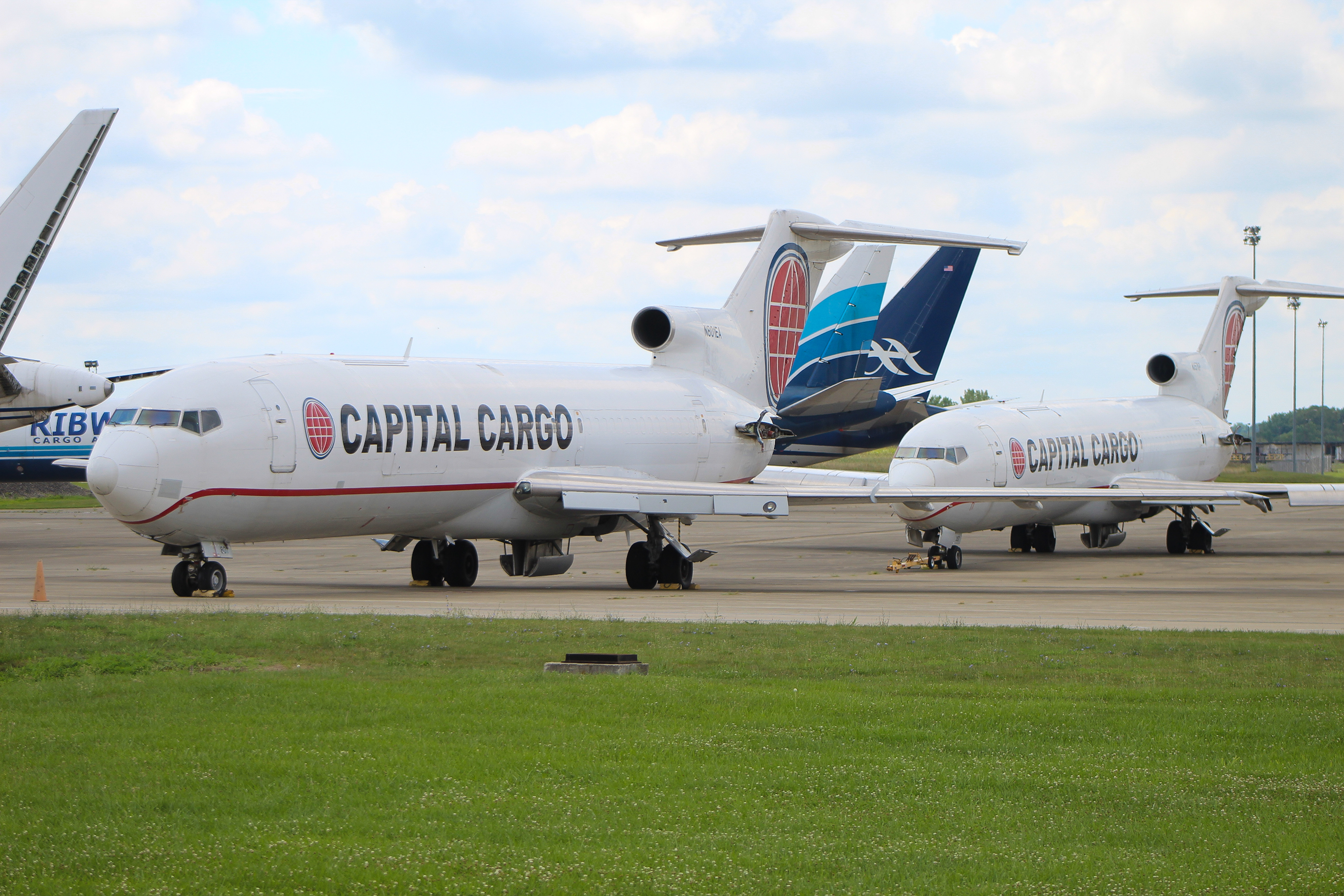 Full size: Capital Cargo Boeing 727-200 N801EA at Wilmington Air Park