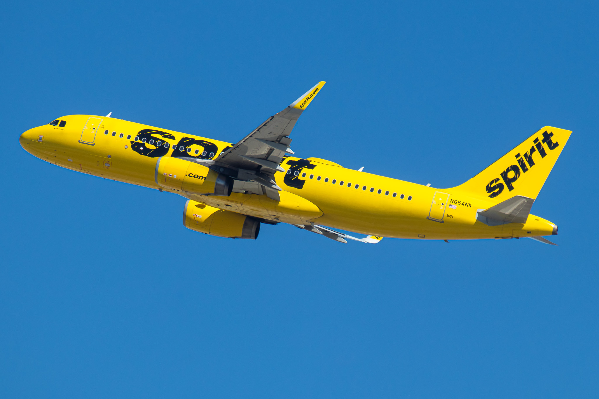 Full size: Spirit Airlines Airbus A320 N654NK at Los Angeles International Airport