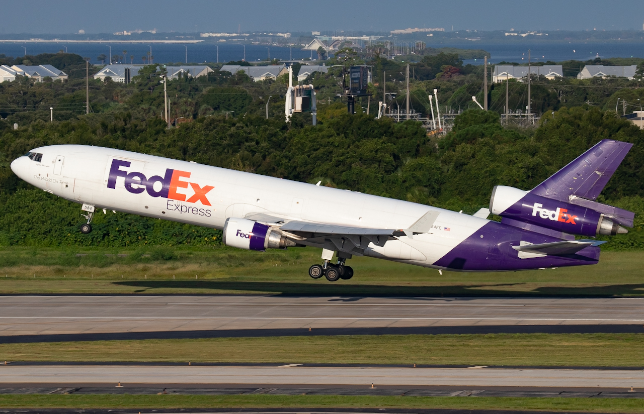 Full size: FedEx McDonnell Douglas MD-11F N584FE at Tampa International Airport