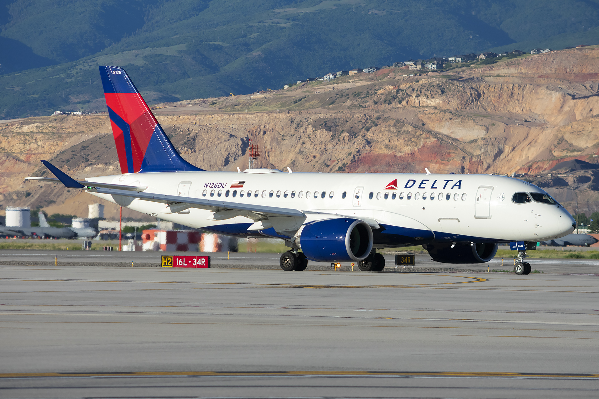 Full size: Delta Airlines Airbus A220-100 N126DU at Salt Lake City International Airport