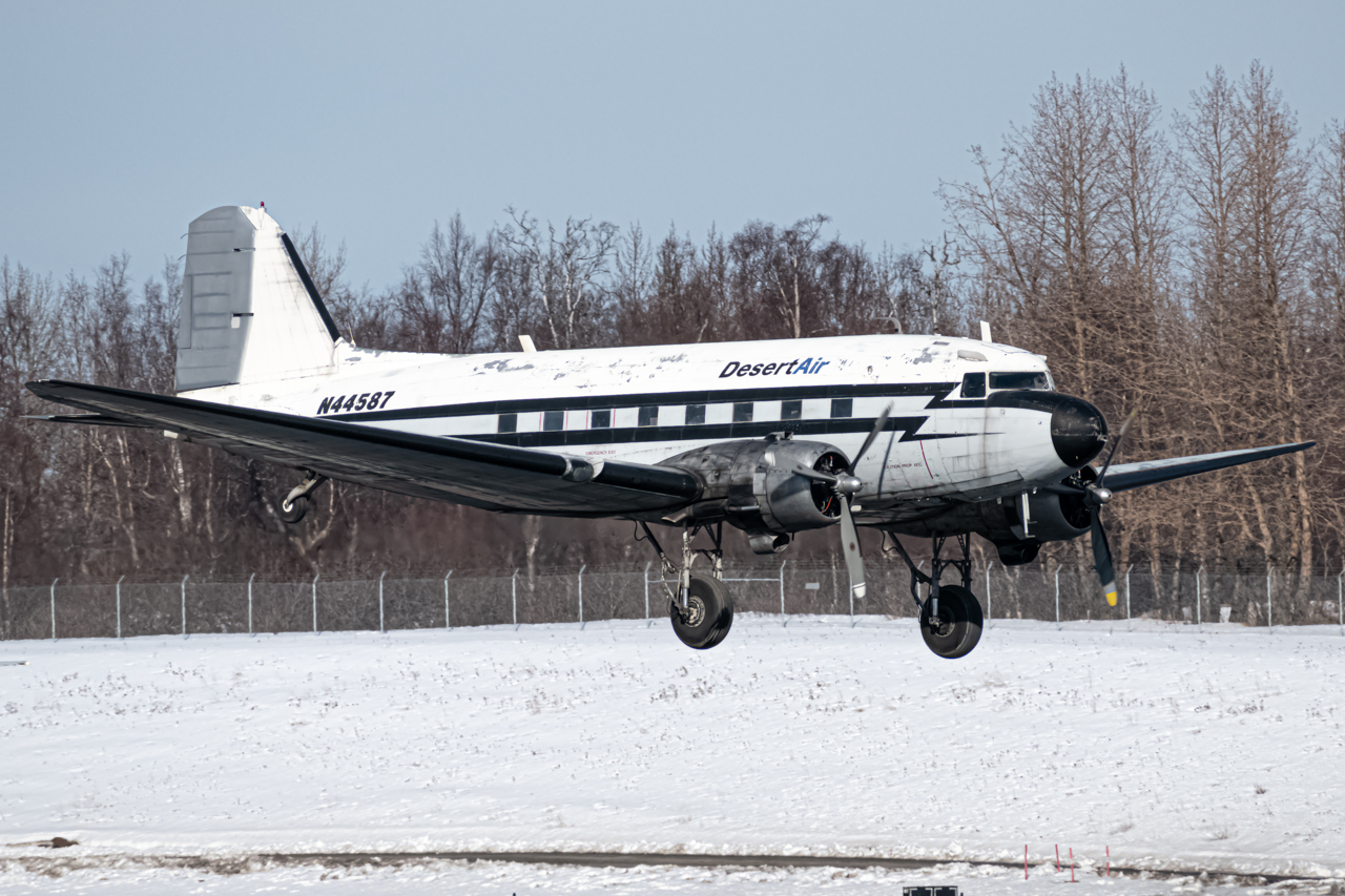 Full size: DesertAir McDonnell Douglas DC-3C N44587 at Anchorage Ted Stevens International Airport