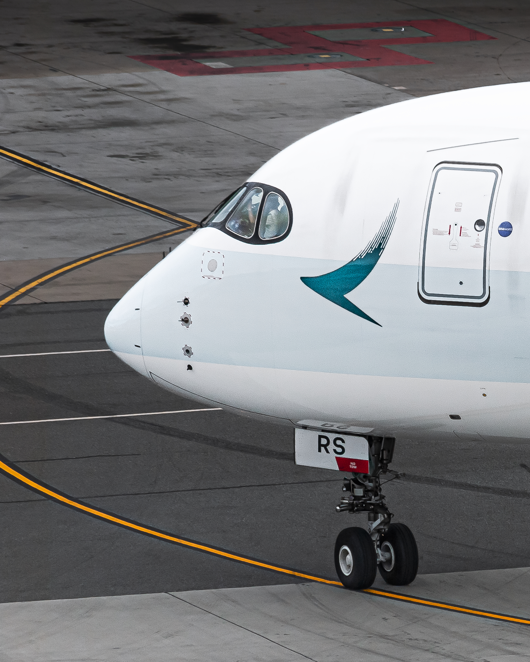 Full size: Cathay Pacific Airbus A350-900 B-LRS at San Francisco International Airport