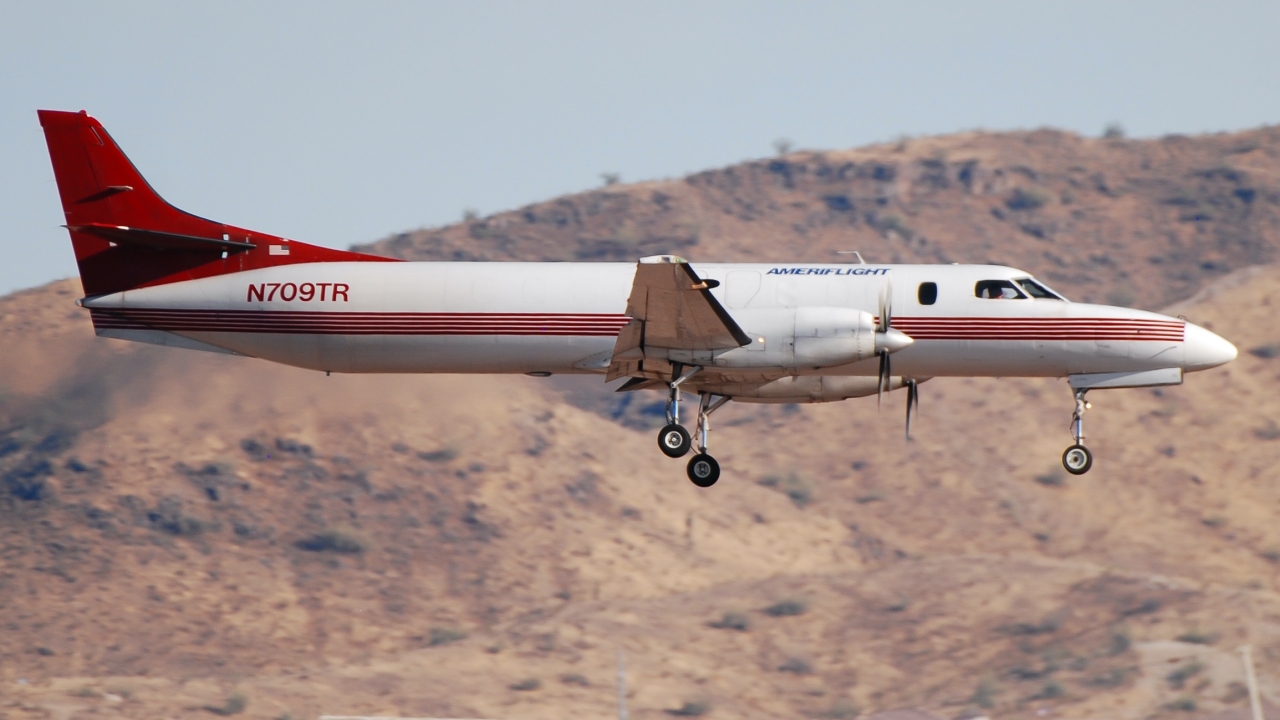 Full size: Ameriflight Swearingen Metroliner N709TR at Phoenix Sky Harbor International Airport
