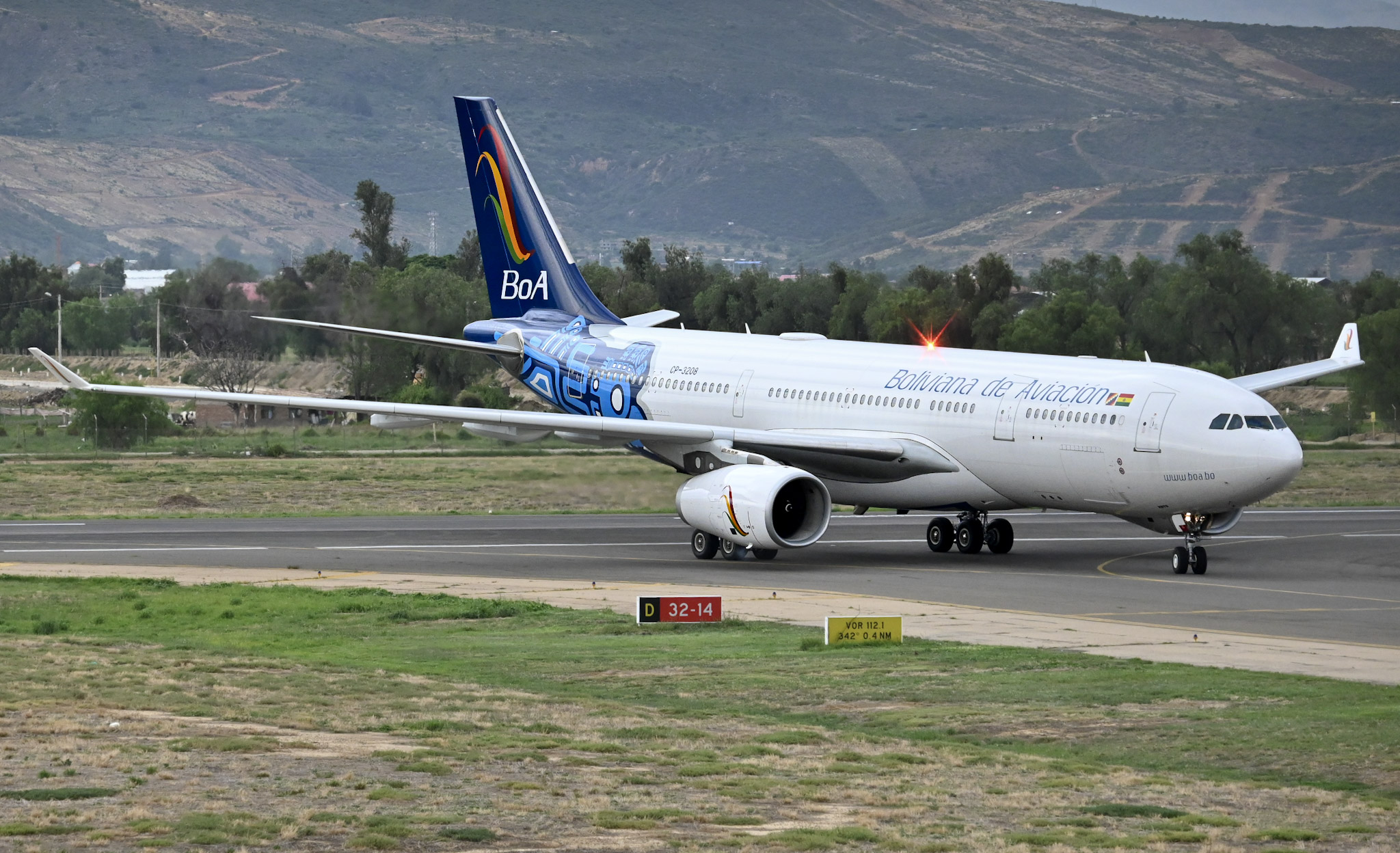 Full size:  Boliviana de Aviación Airbus A330-200 CP-3208 at Cochabamba Jorge Wilstermann International Airport