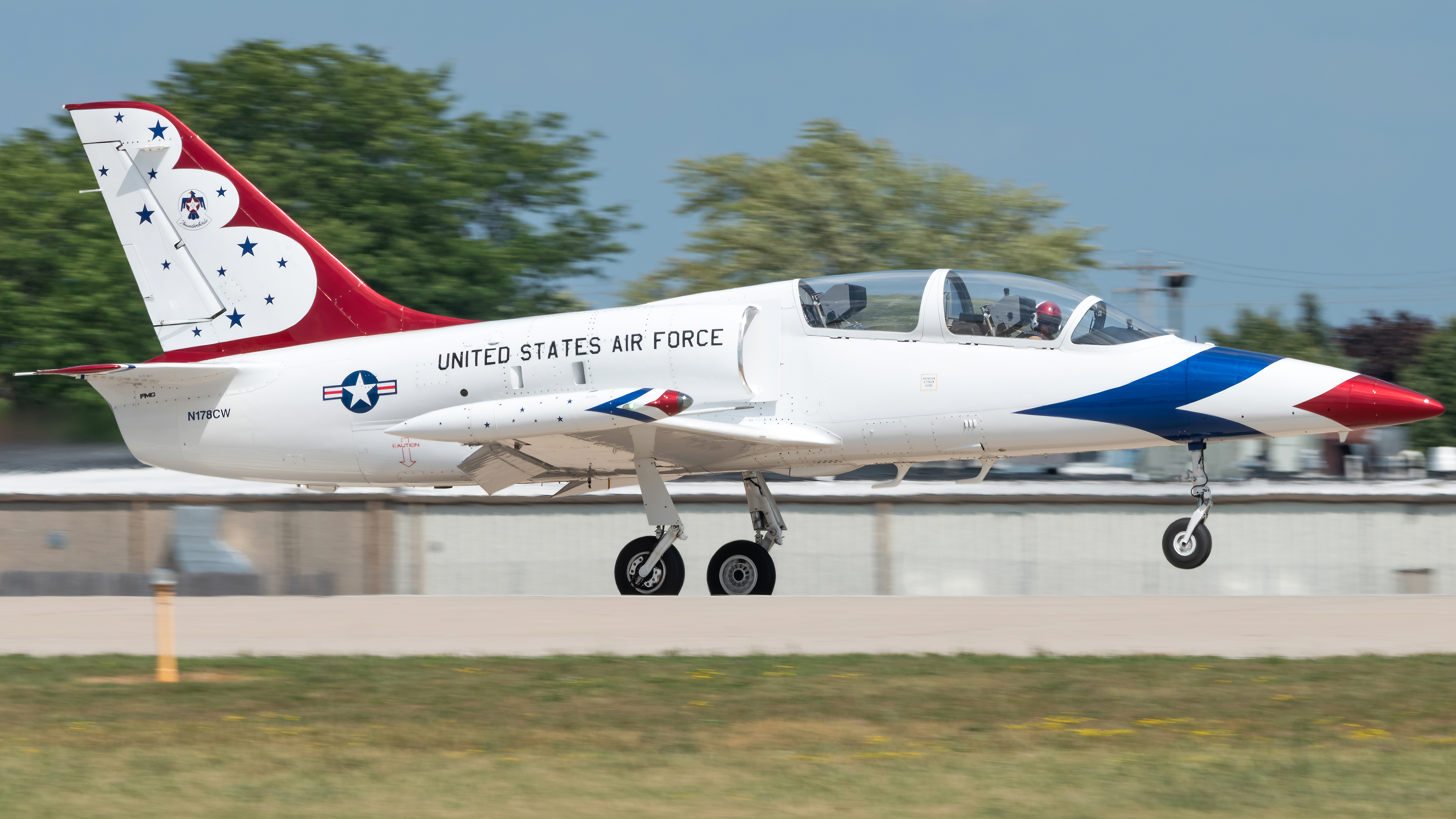 Full size: PRIVATE Aero L-39 Albatros N178CW at Wittman Regional Airport