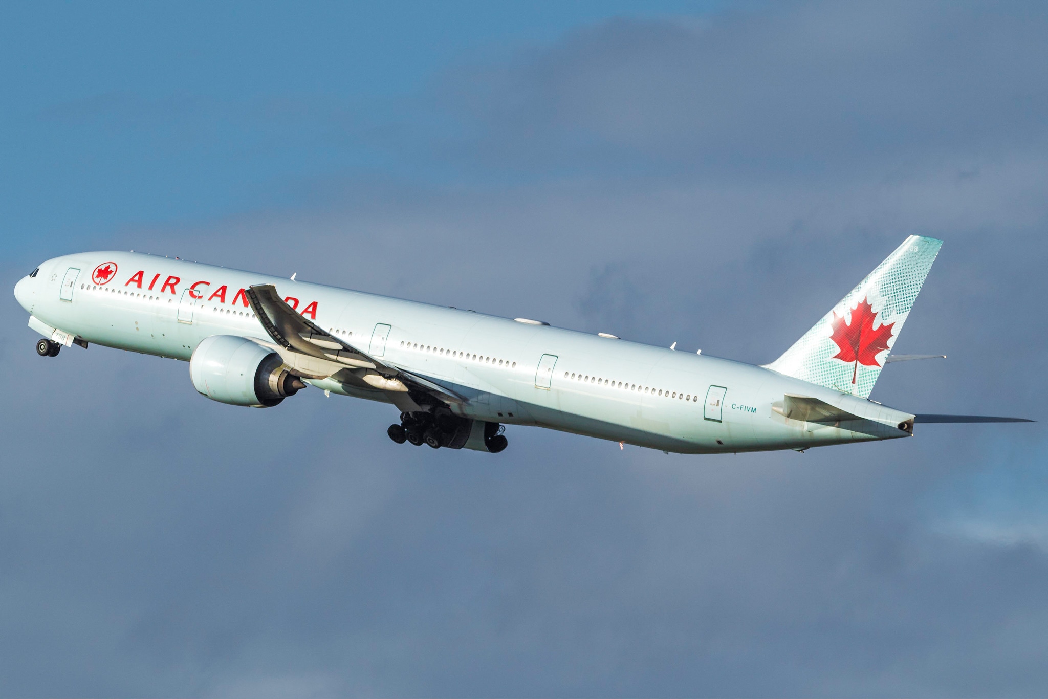 Full size: Air Canada Boeing 777-300ER C-FIVM at London Heathrow International Airport