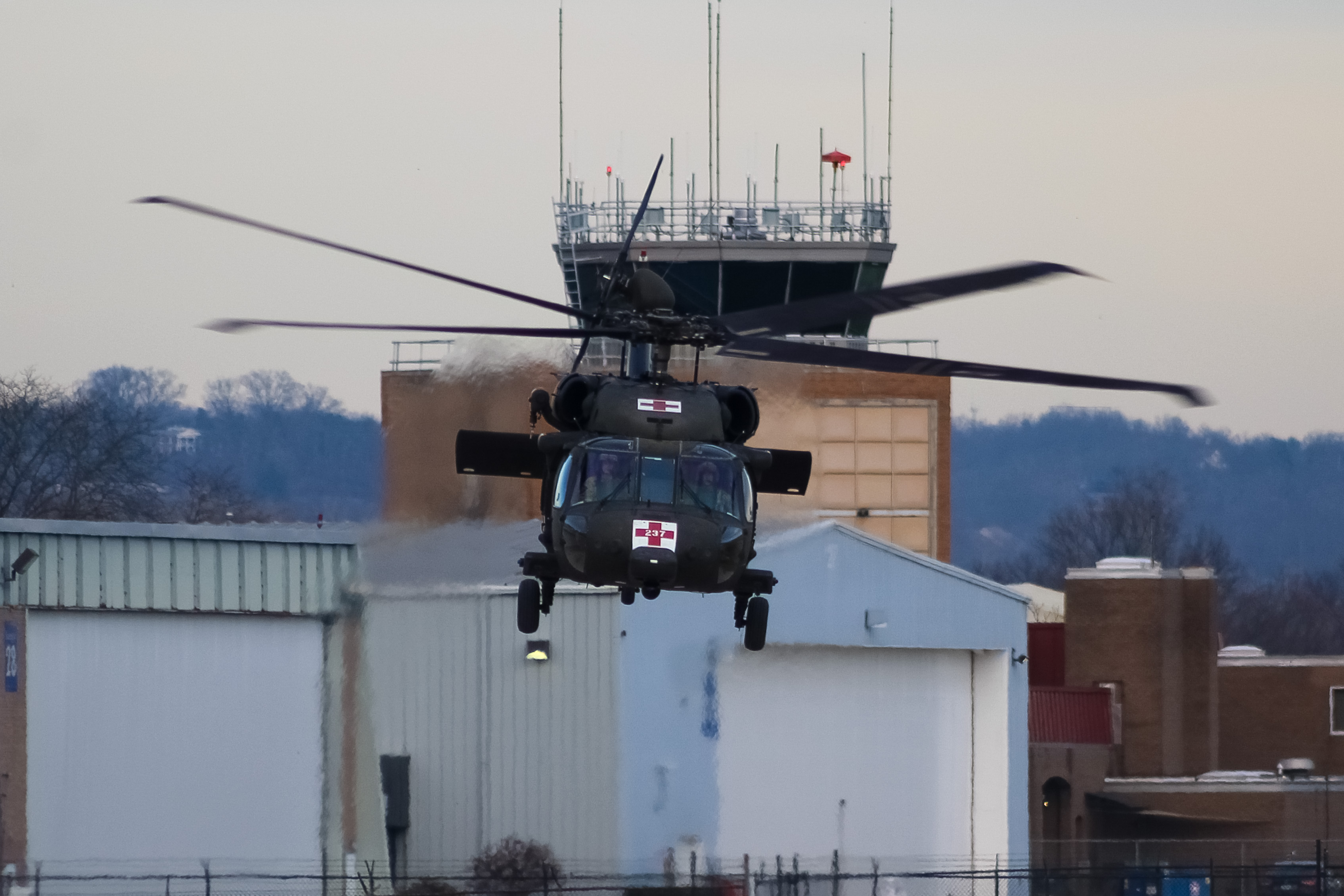 Full size: USA - United States Army Sikorsky UH-60L Blackhawk 09-20237 at Cincinnati Municipal Airport/Lunken Field