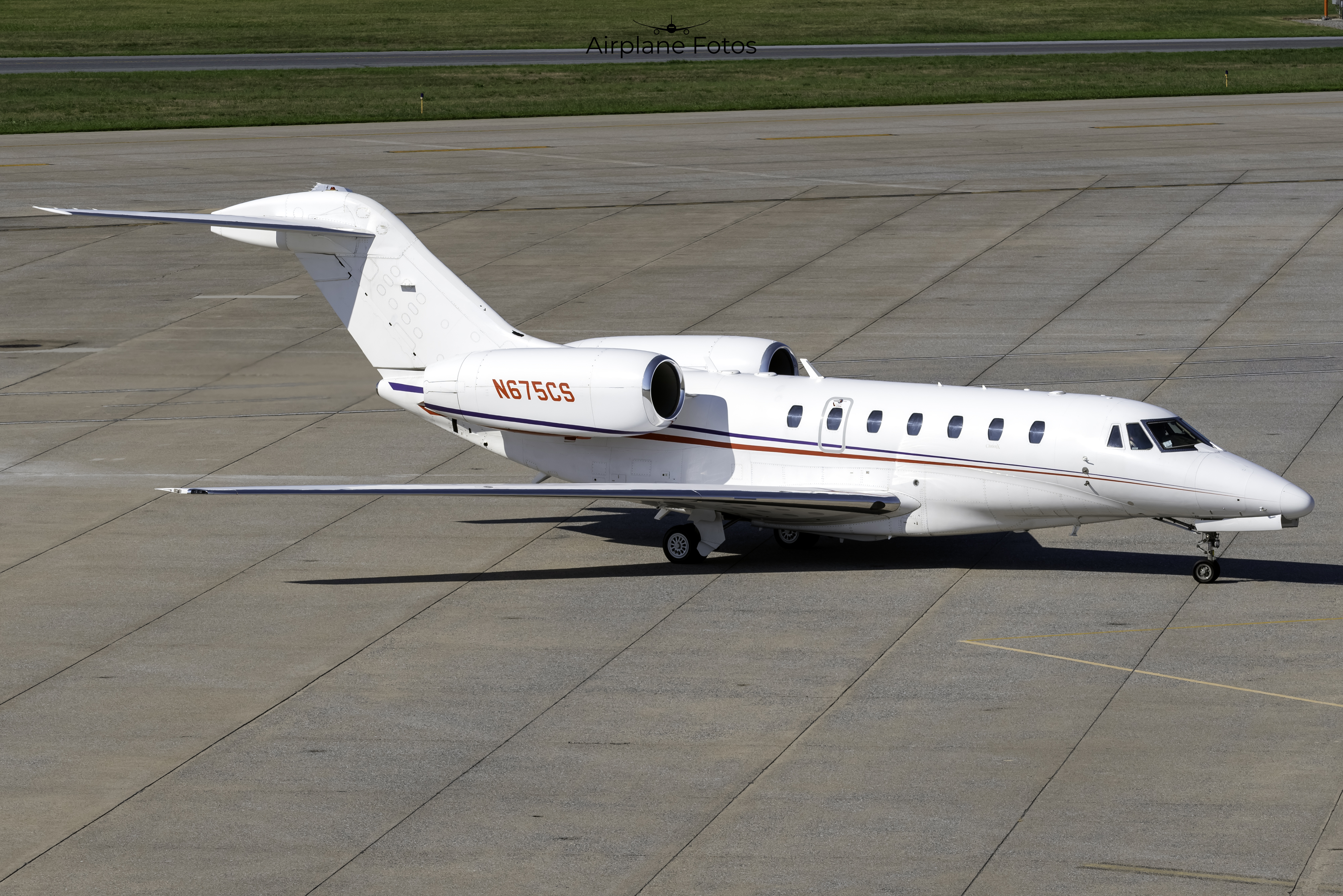 Full size: PRIVATE Cessna Citation X N675CS at Harrisburg International Airport