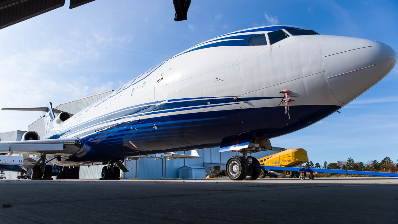 Full size: PRIVATE Boeing 727-200 VQ-BNF at Brunswick Golden Isles Airport