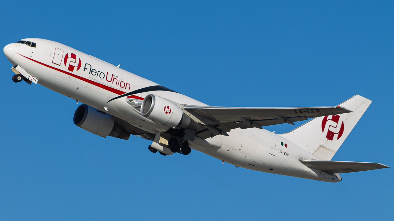 Full size: AeroUnion Boeing 767-200F XA-EFR at Los Angeles International Airport